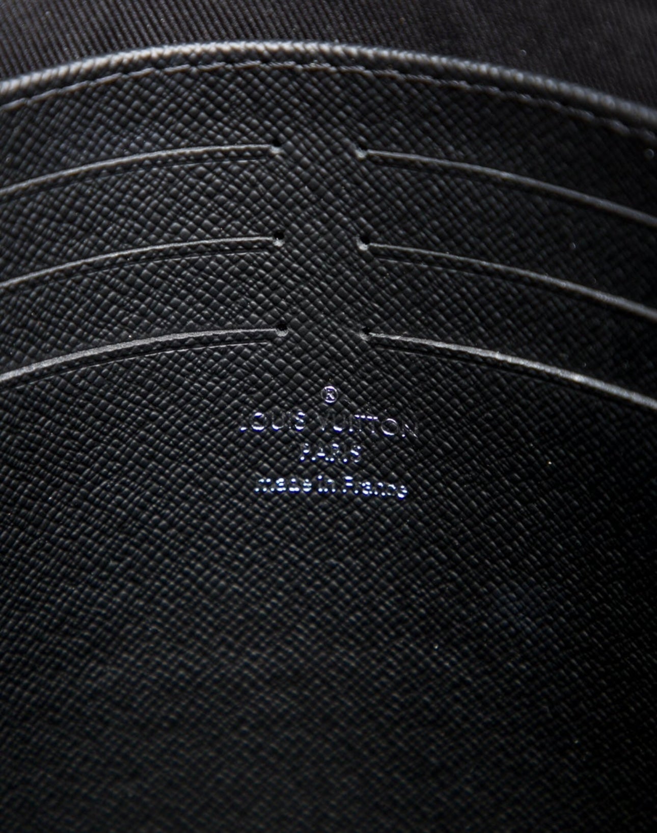 Preloved Louis Vuitton - 
Louis Vuitton Monogram Eclipse Pochette Voyage MM