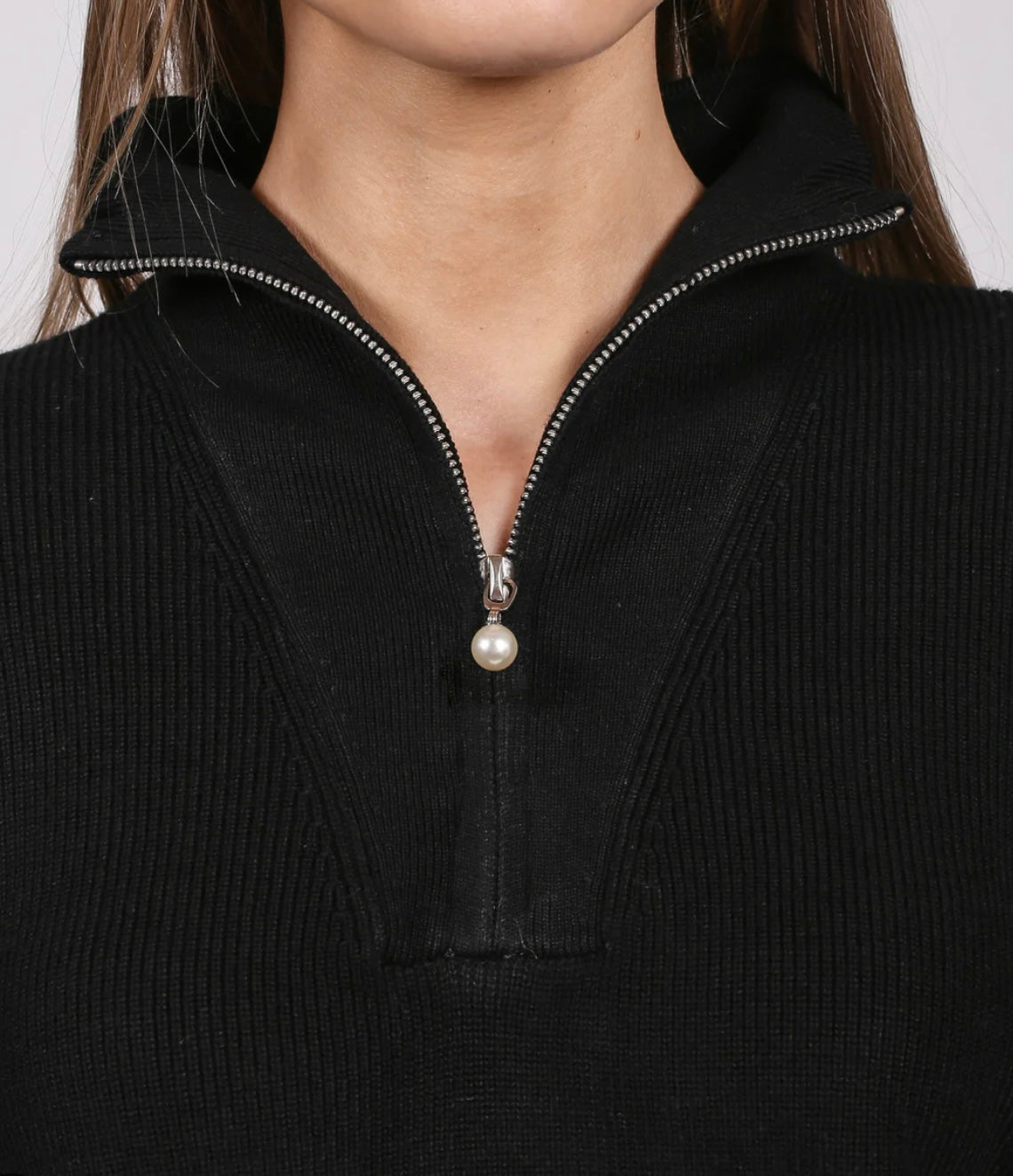 BRUNETTE THE LABEL - THE RIBBED KNIT HALF-ZIP POPOVER | WITH PEARL