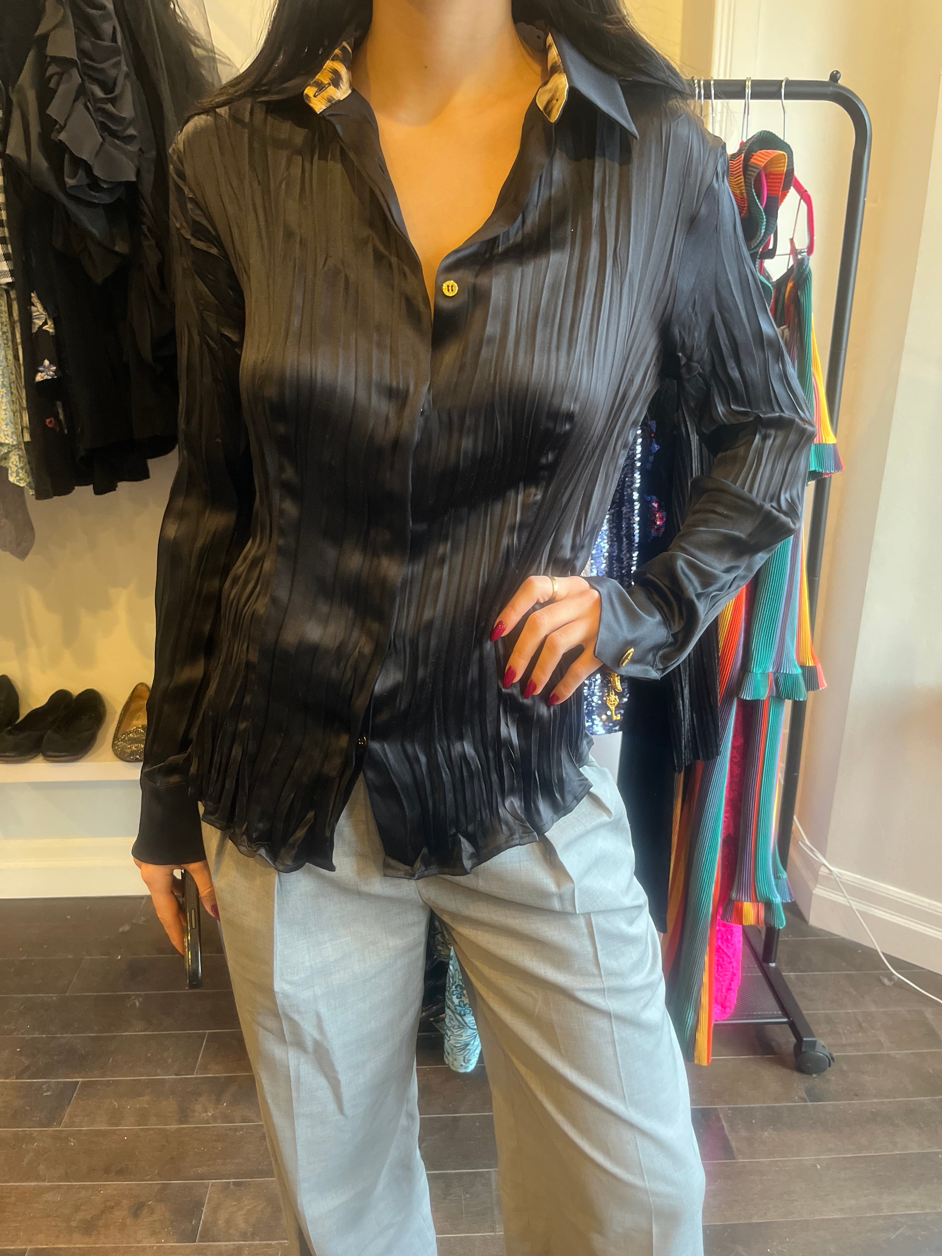 ROBERTO CAVALLI pleated blouse with cheetah collar lining