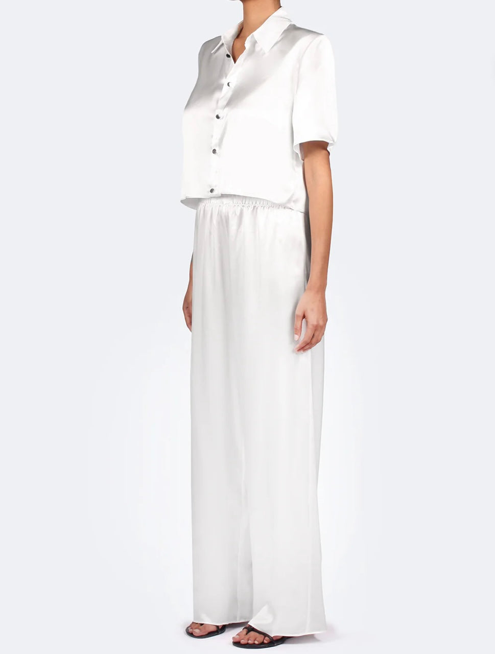 NAMESAKE - STUDIO ESSENTIAL - CROPPED SHORT SLEEVE BLOUSE & PANTS  - SNOW