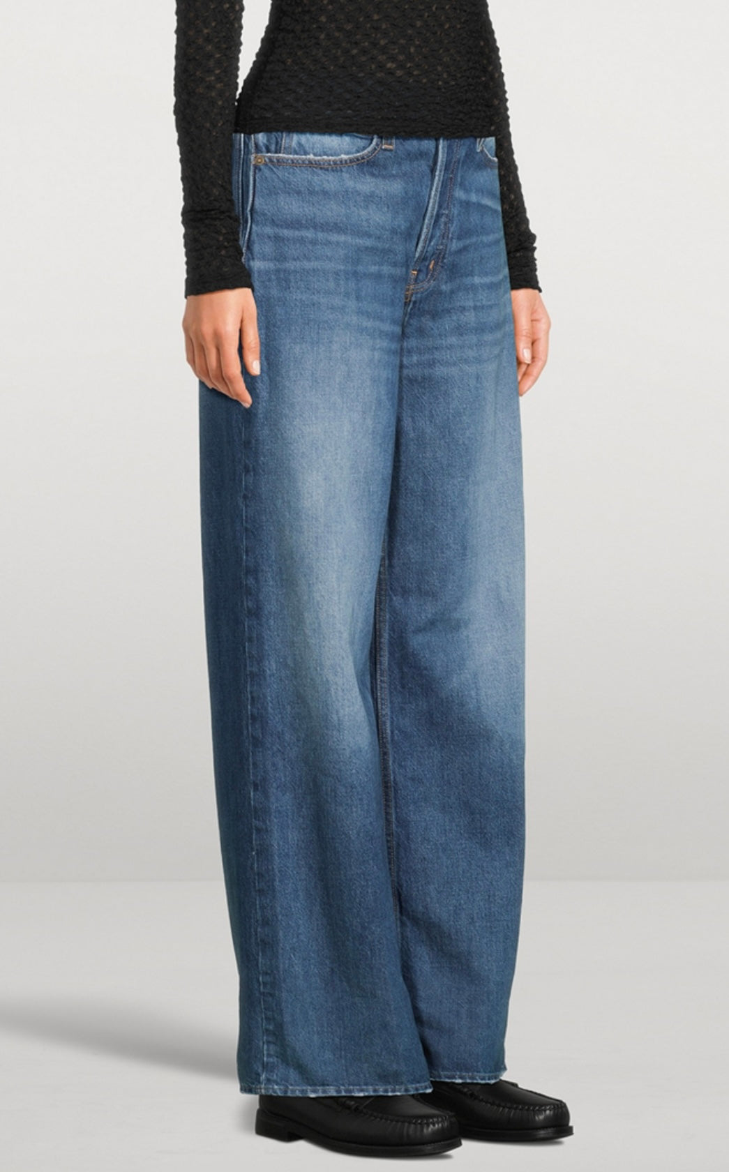 FRAME
The 1978 Straight-Leg Jeans