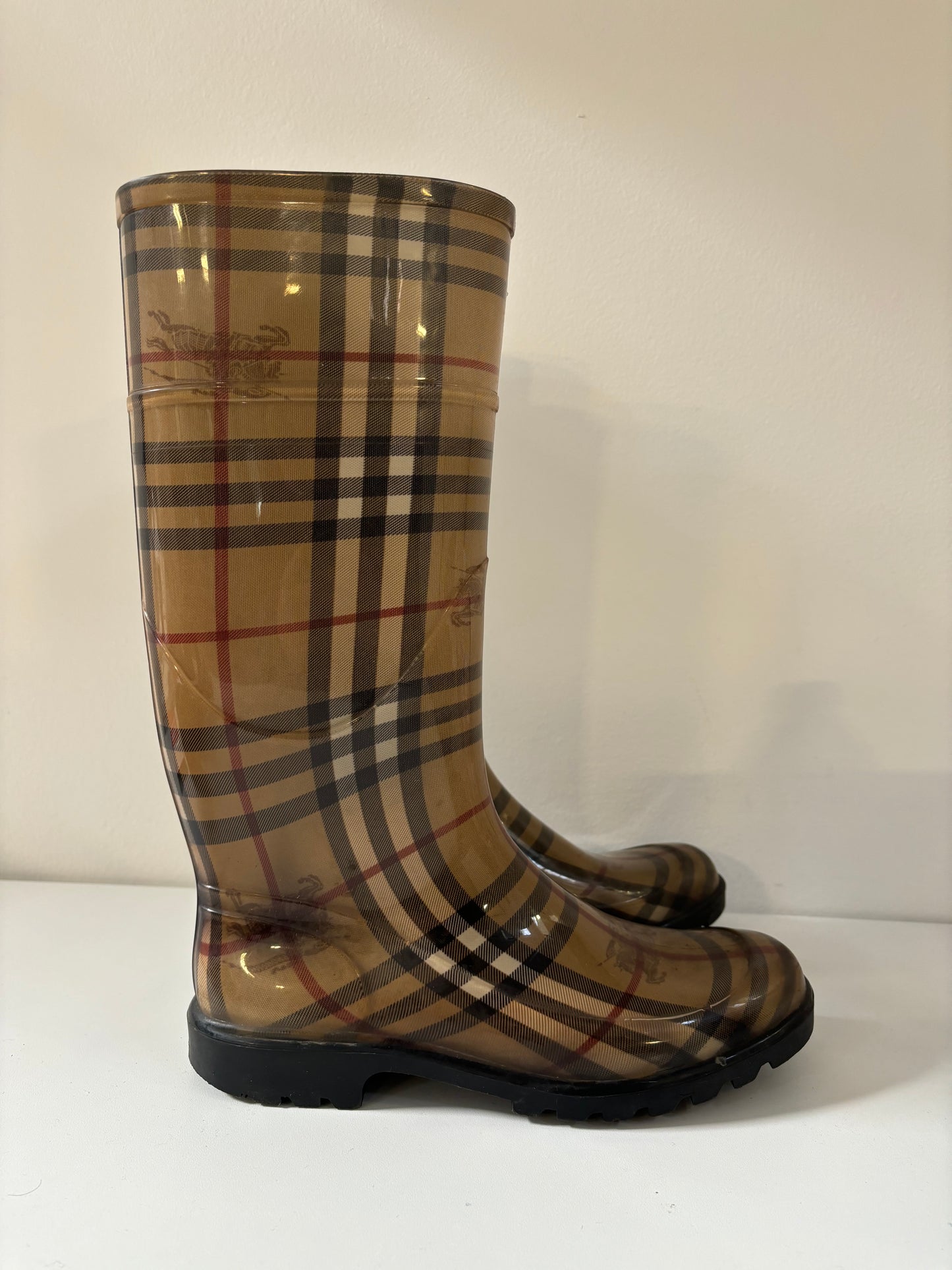 BURBERRY nova check rubber rain boots