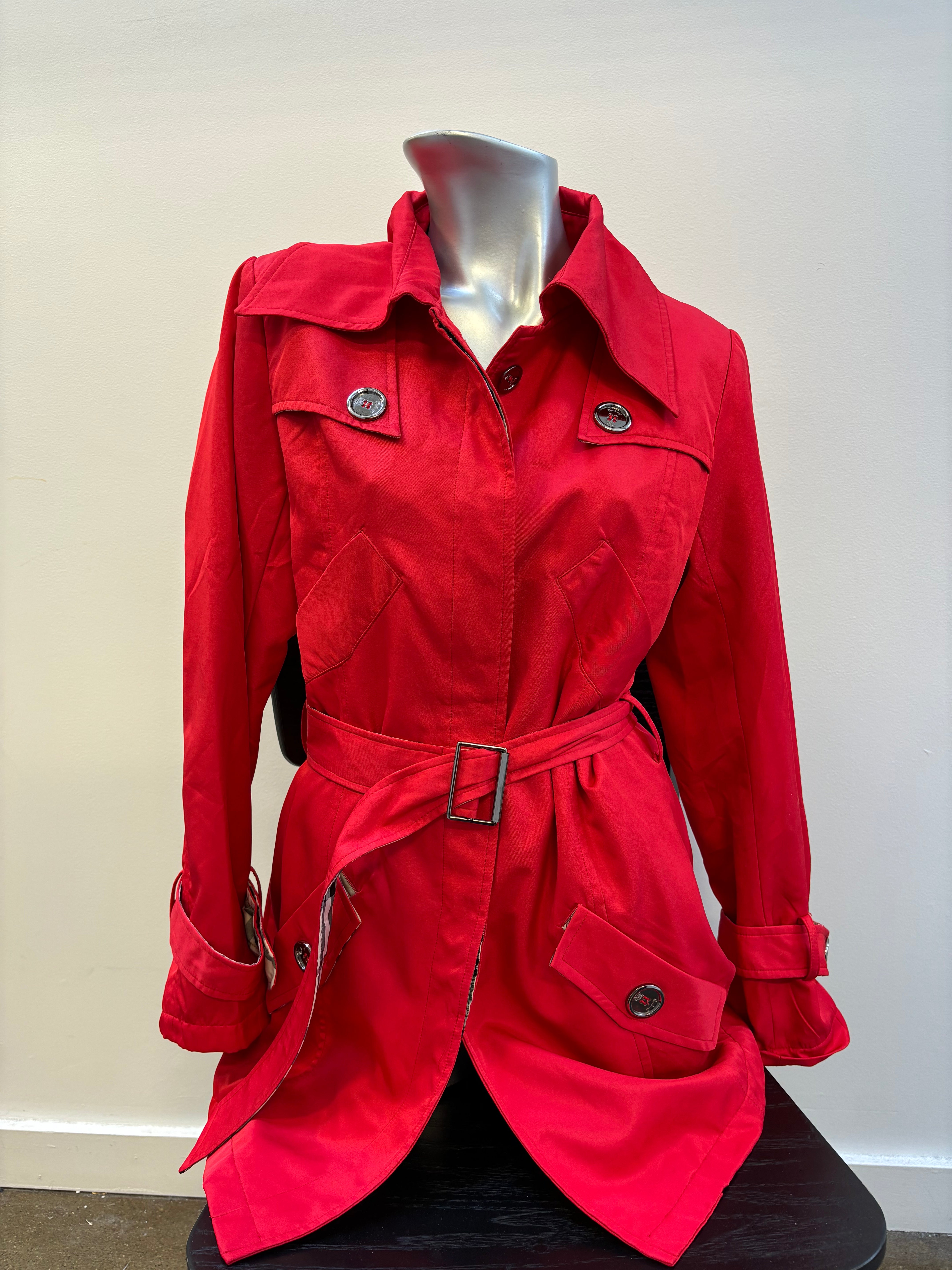 BURBERRY bright red trench coat with belt, classic print beige lining