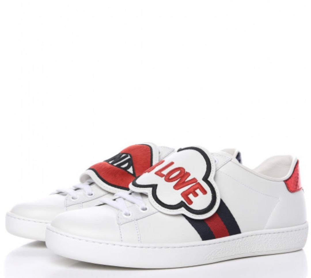 GUCCI white sneaker with BLIND FOR LOVE in red writing on top, w dust bags and box
