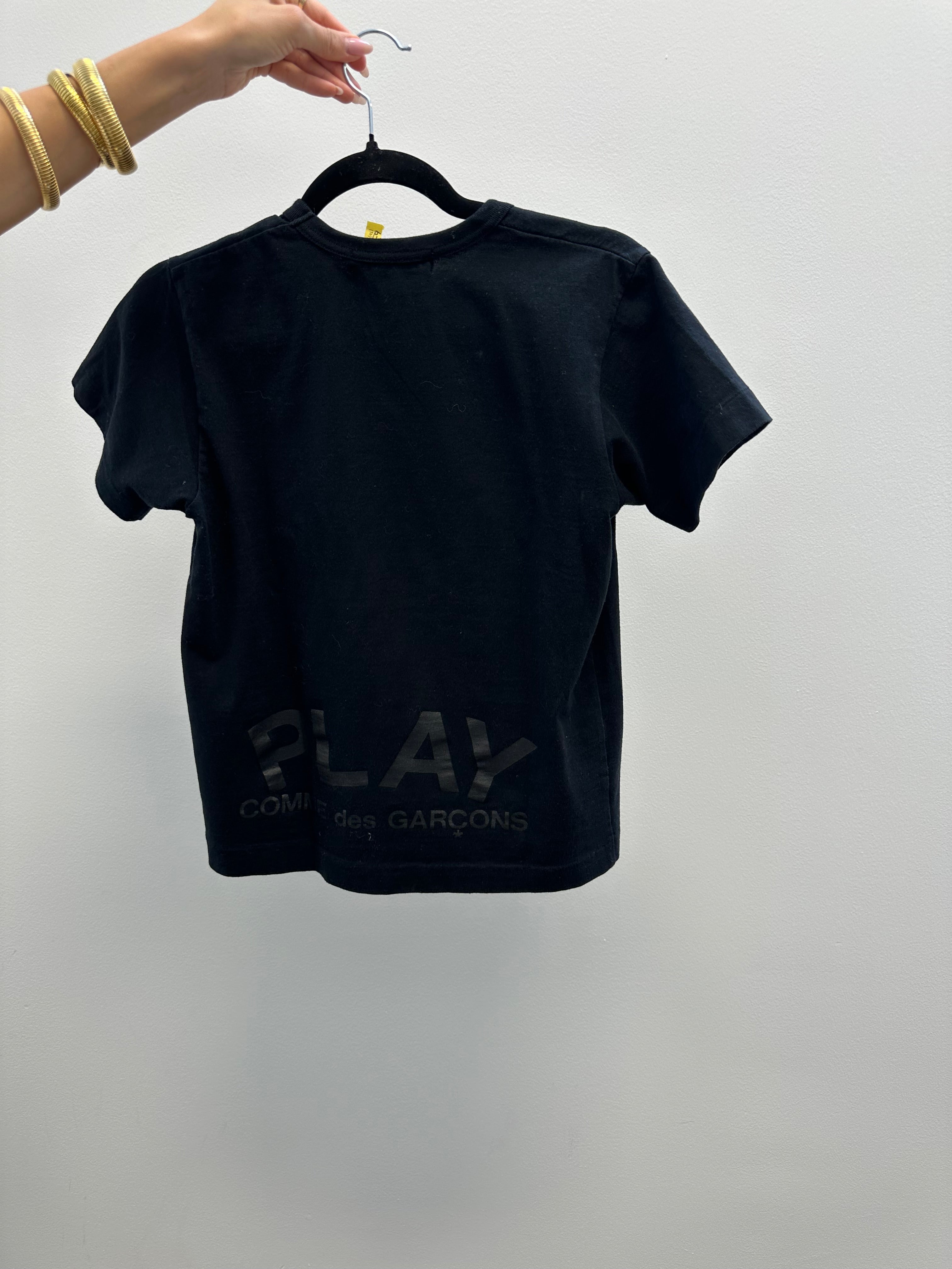 COMMES DES GARÇONS - BLACK T-SHIRT