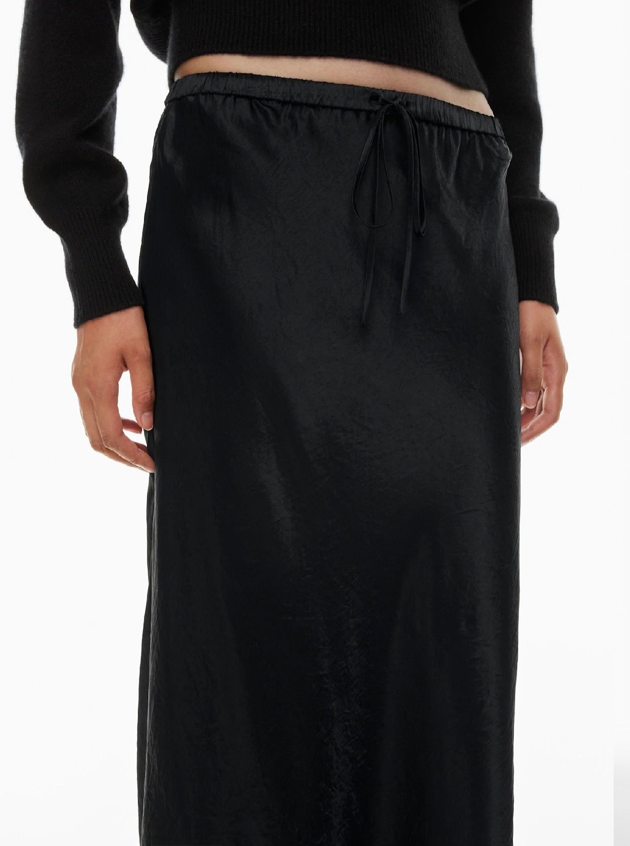 Babaton
Skyscraper Satin Skirt