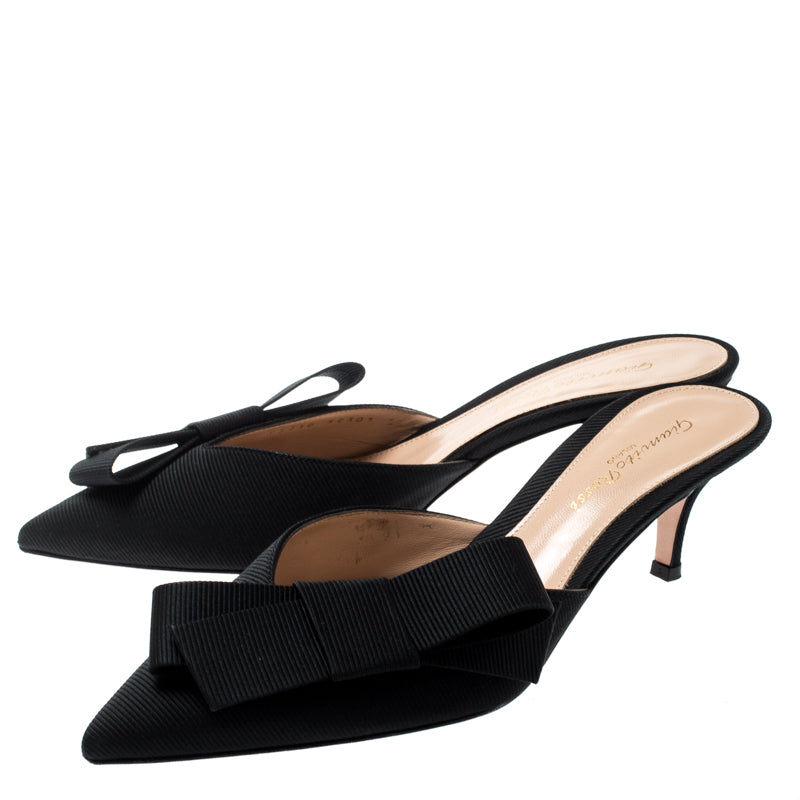 GIANNVITO ROSSI black heels with open back and bow