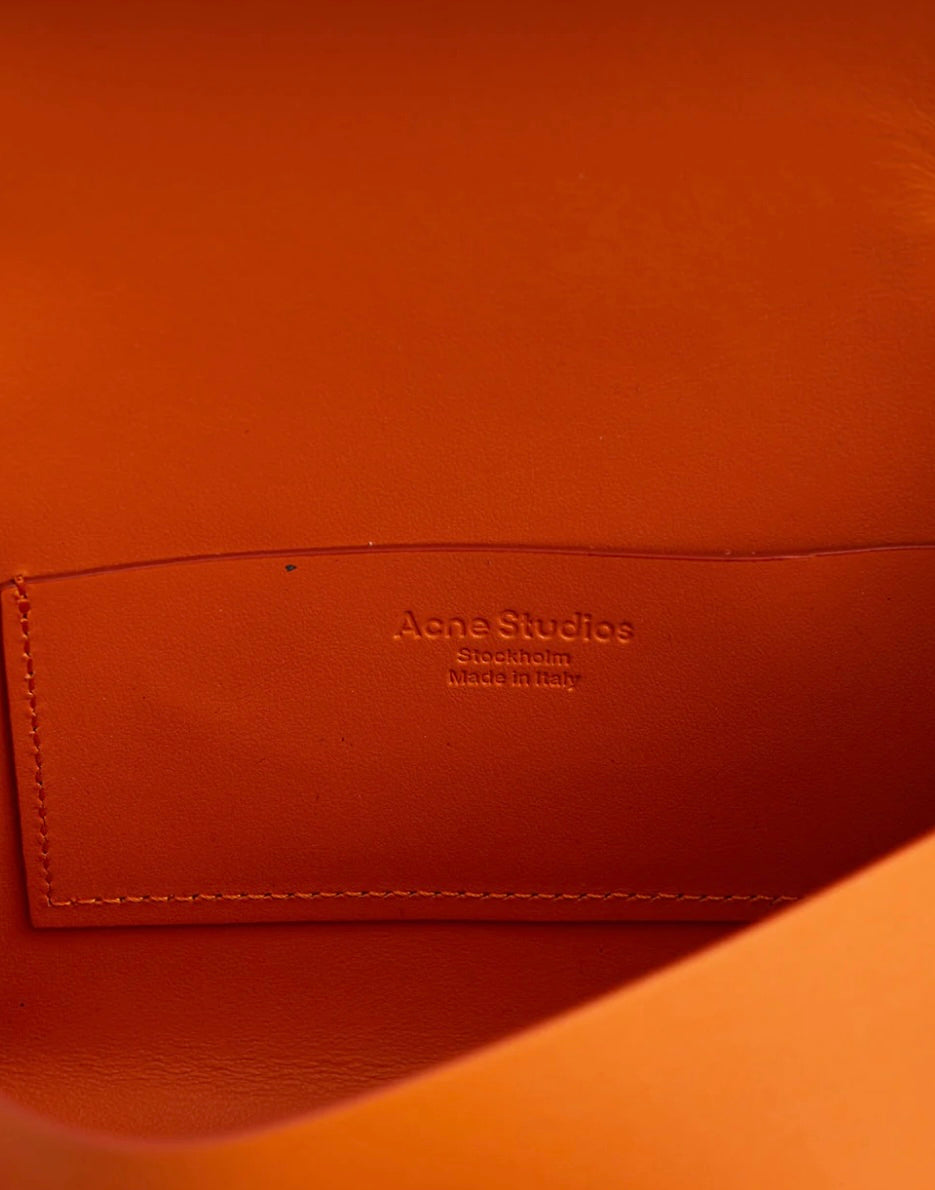 ACNE STUDIOS
Mini Alexandria Bag