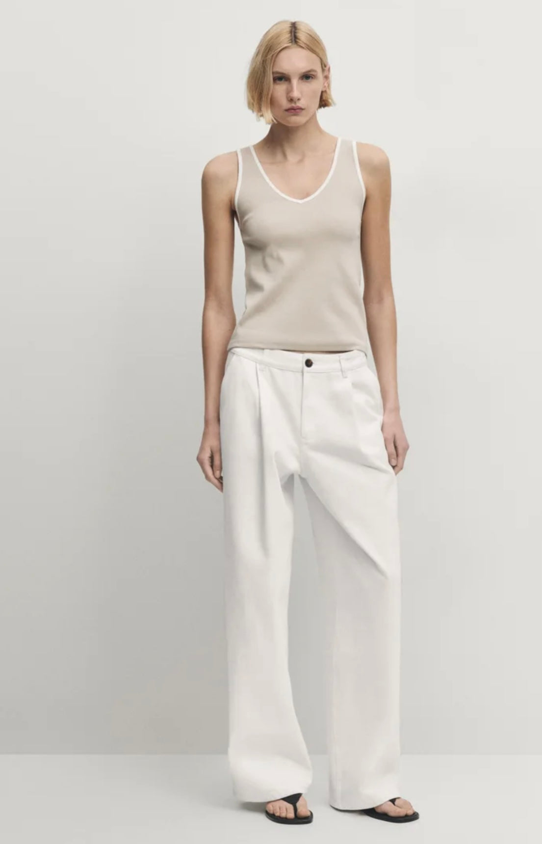 Massimo Dutti
WITH CONTRAST V-NECK - Débardeur