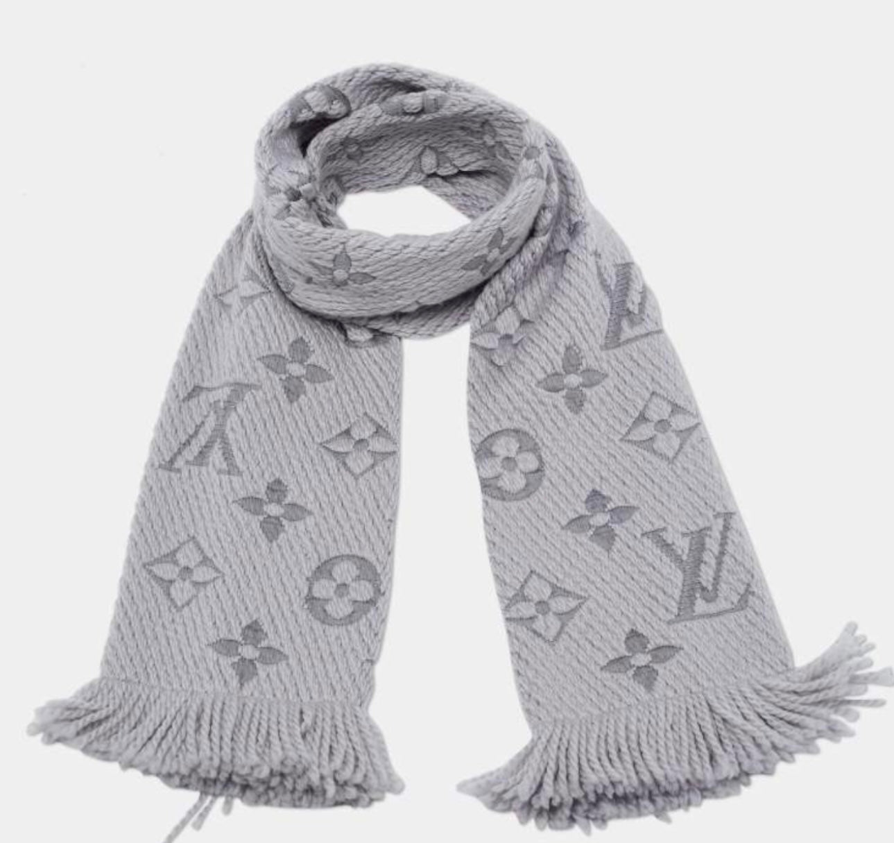 Louis Vuitton -
Louis Vuitton Pearl Grey Wool Silk Logomania