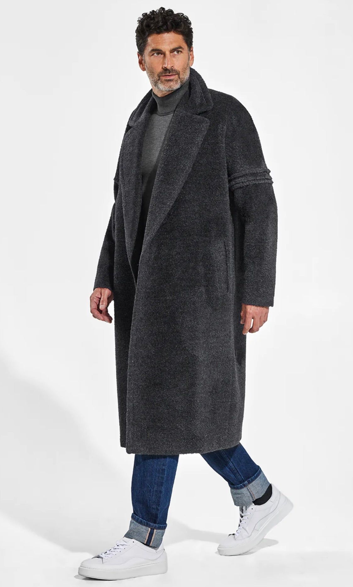 SENTALER - MEN’S TECHNICAL BOUCLÉ ALPACA ROBE COAT
Technical Bouclé Alpaca