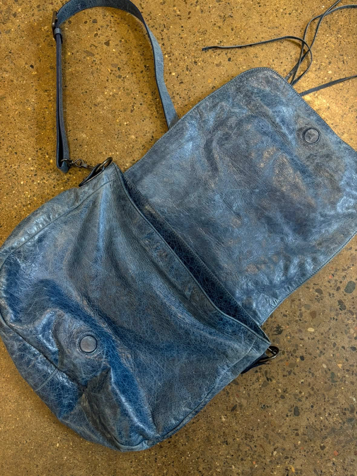 BALENCIAGA blue motocross classic day hobo