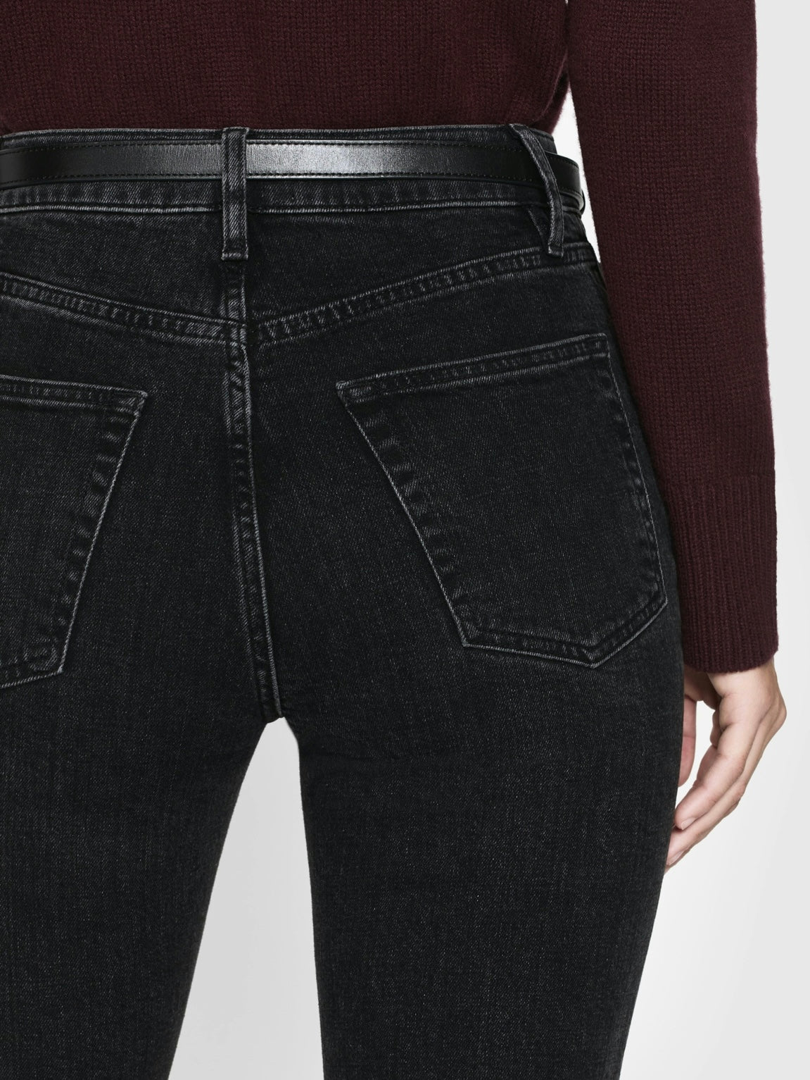 FRAME - The Ruler
in Grit