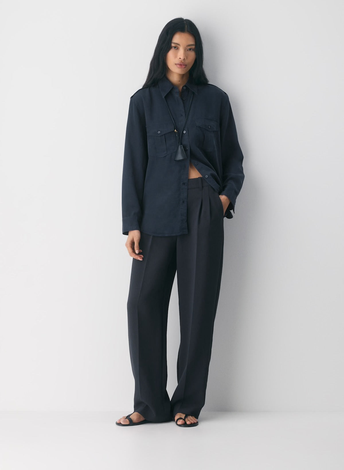 WILFRED  "The Effortless Pants" in black