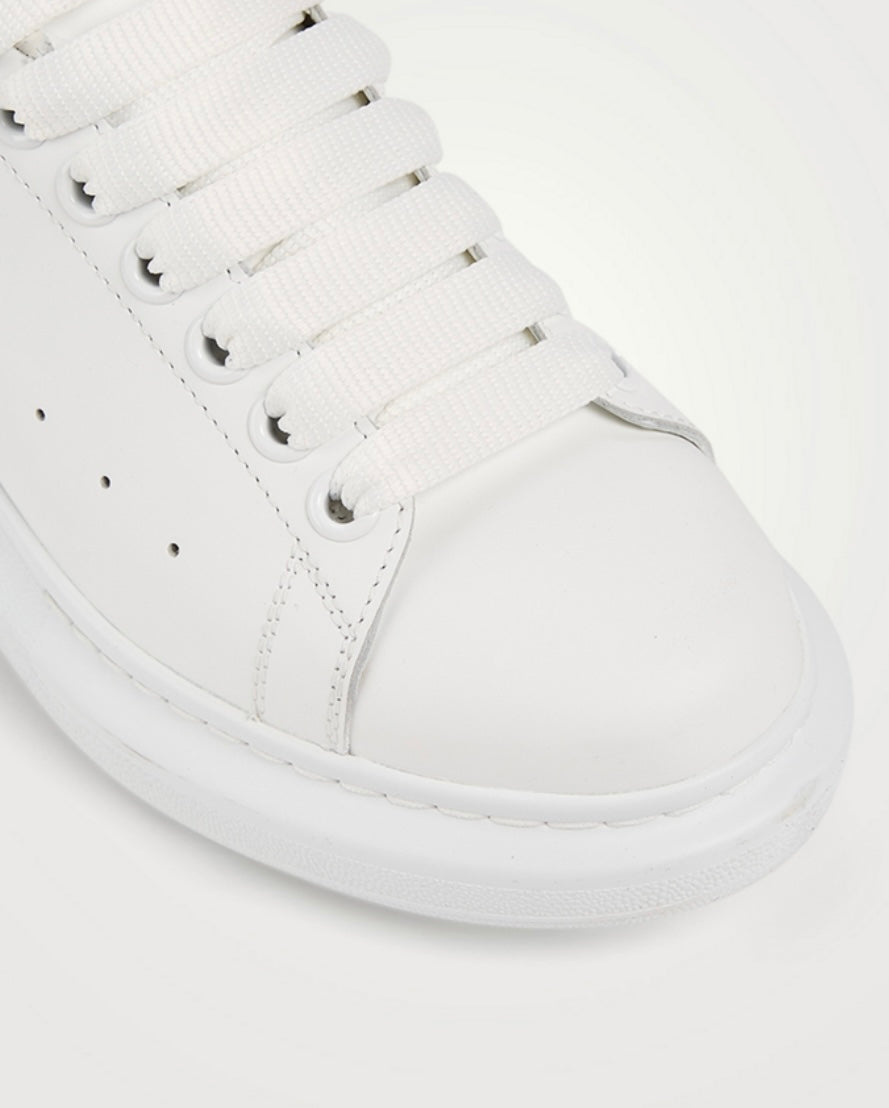 ALEXANDER MCQUEEN oversized leather sneakers