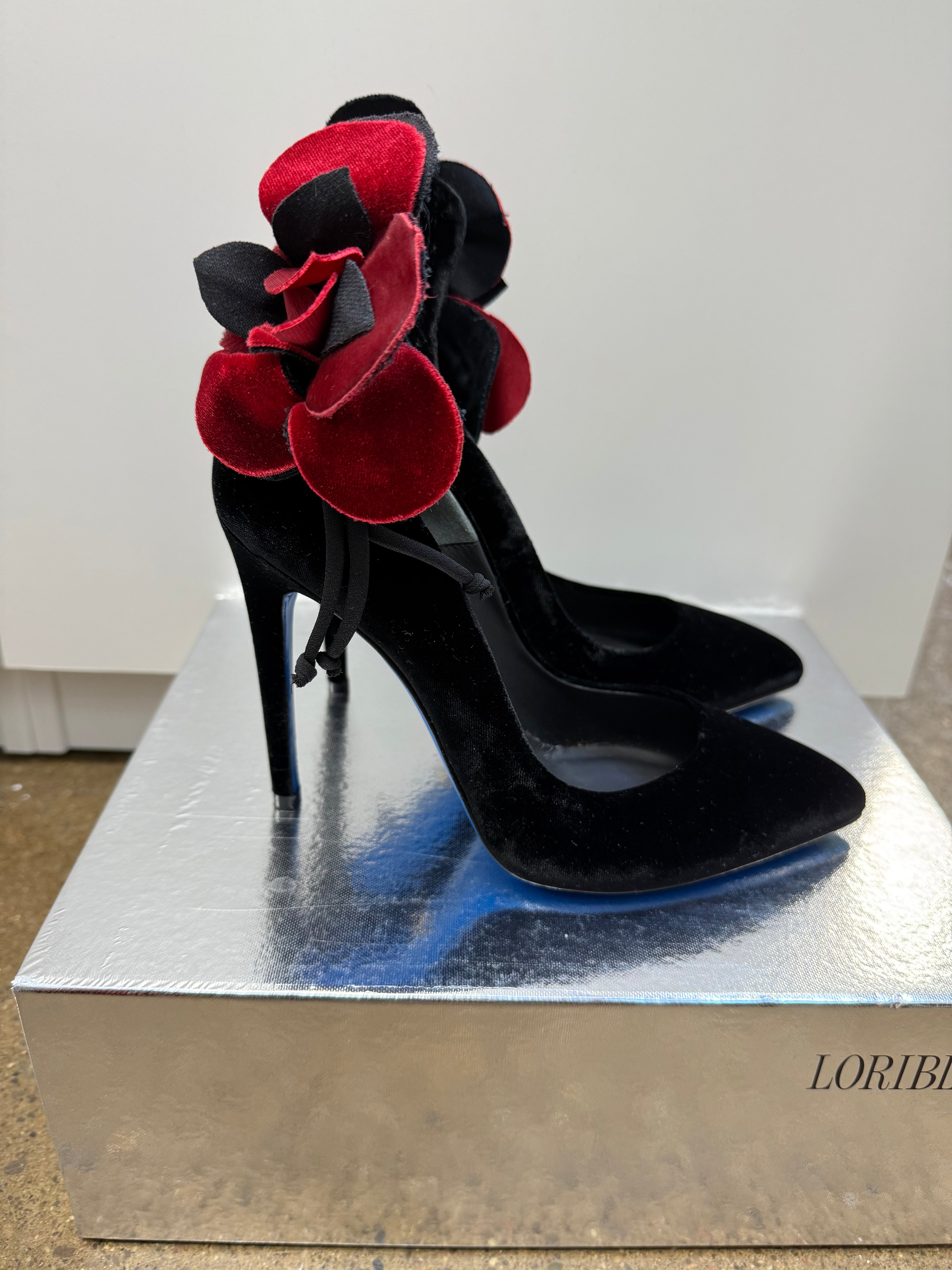 Loriblu - Black Velvet Bow Pumps & Evening Bag