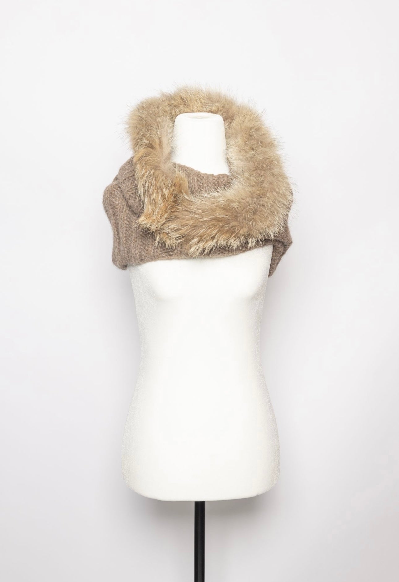 HERMES - fur & cashmere neck warmer