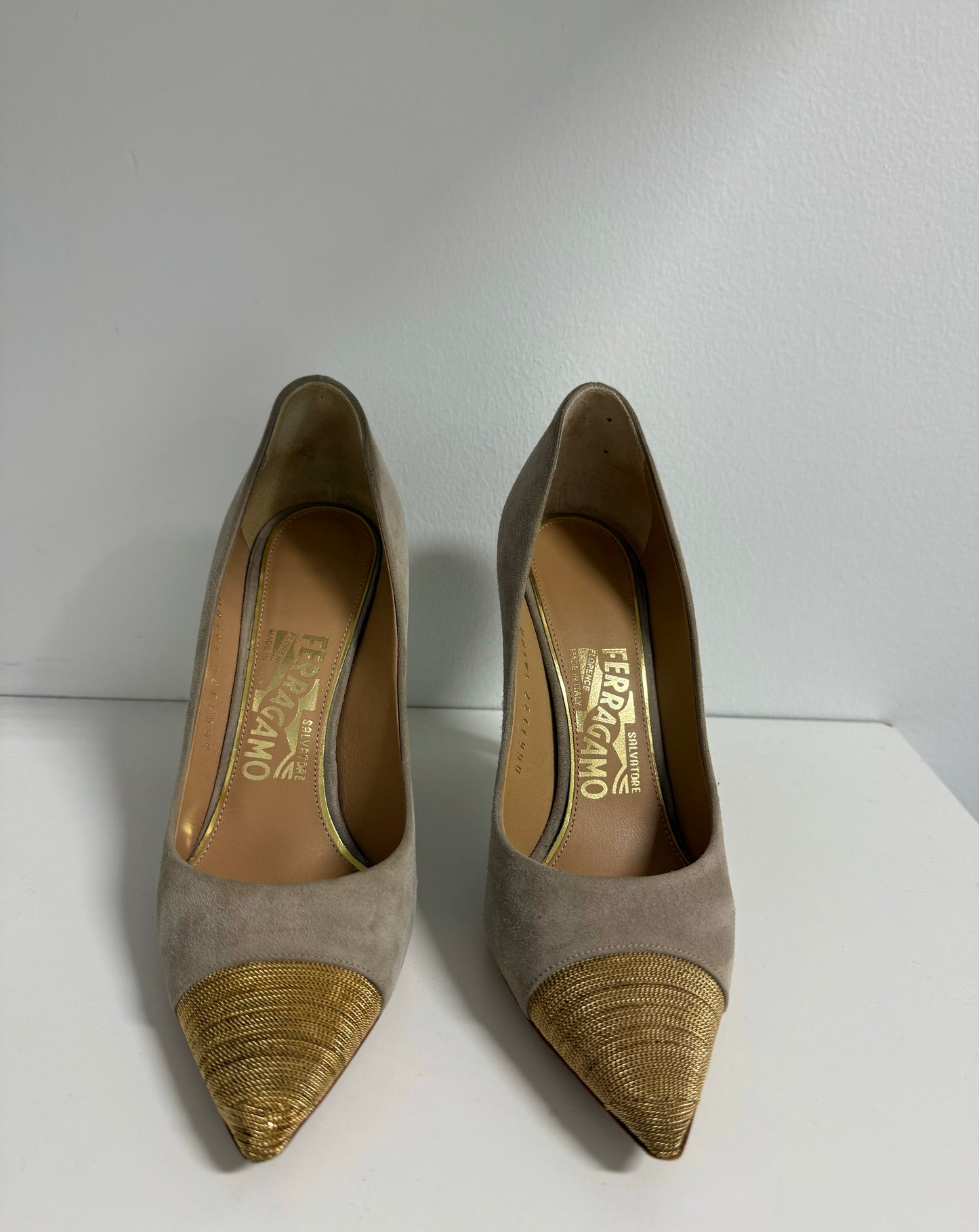 Ferragamo - Suede & METALIC Pumps