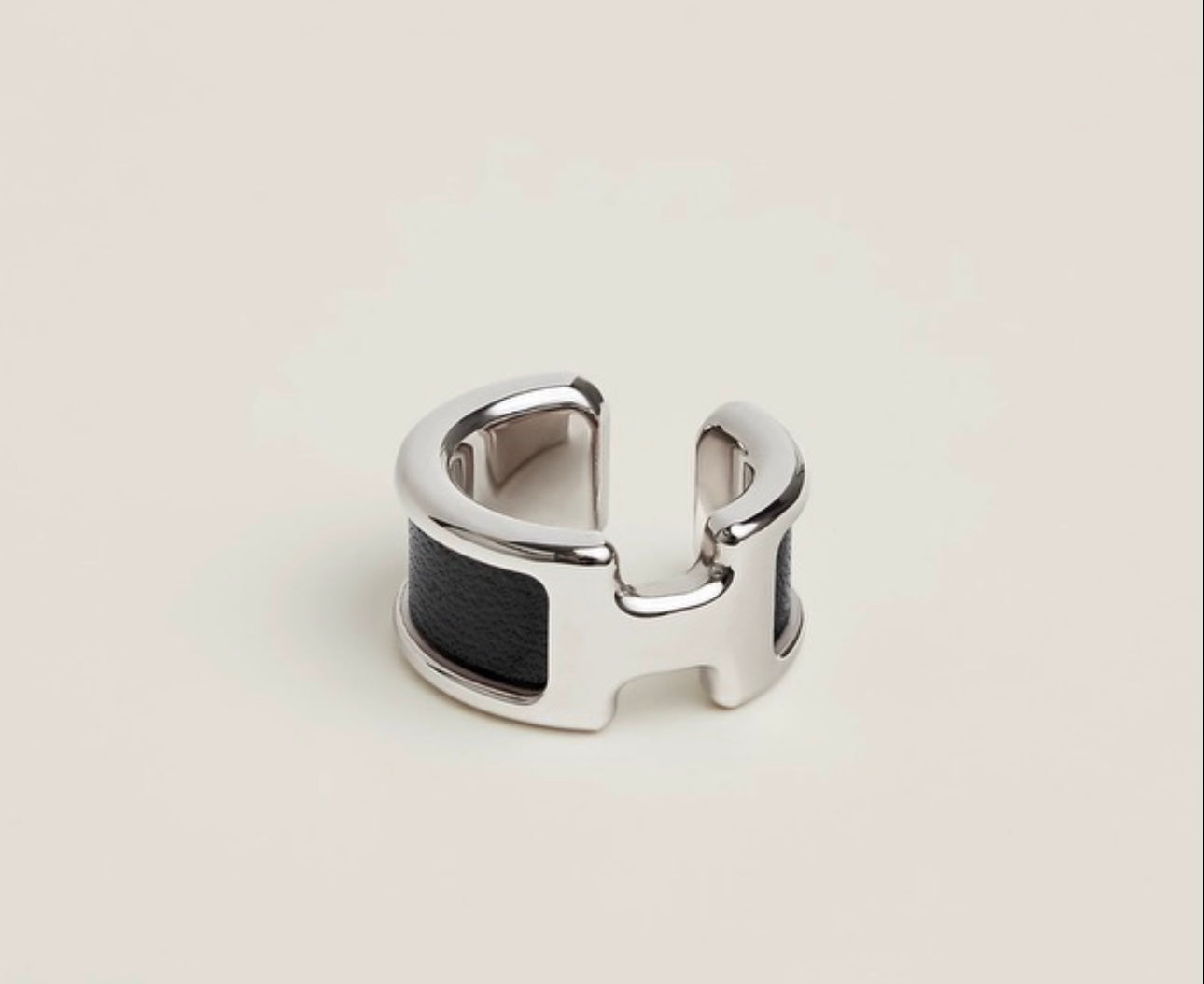 Preloved Hermès - Olympe ear cuff, small model