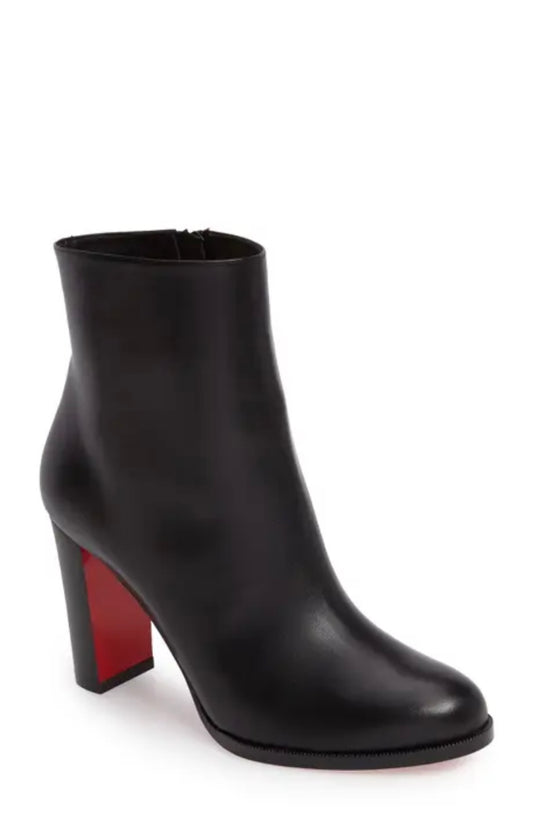 CHRISTIAN LOUBOUTIN 
Adox Leather Boots 85 - Black