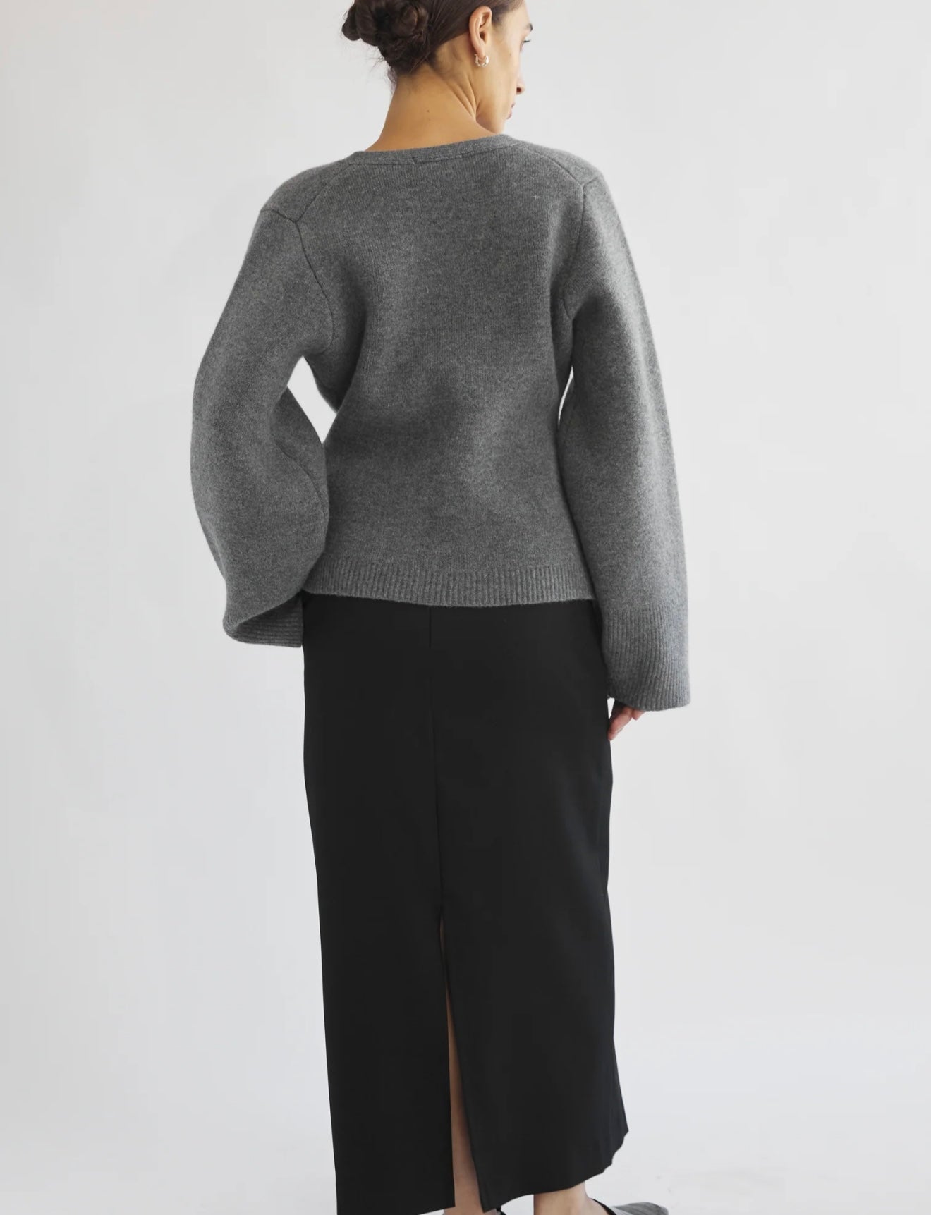 Almina Concept - V Neck Cardigan