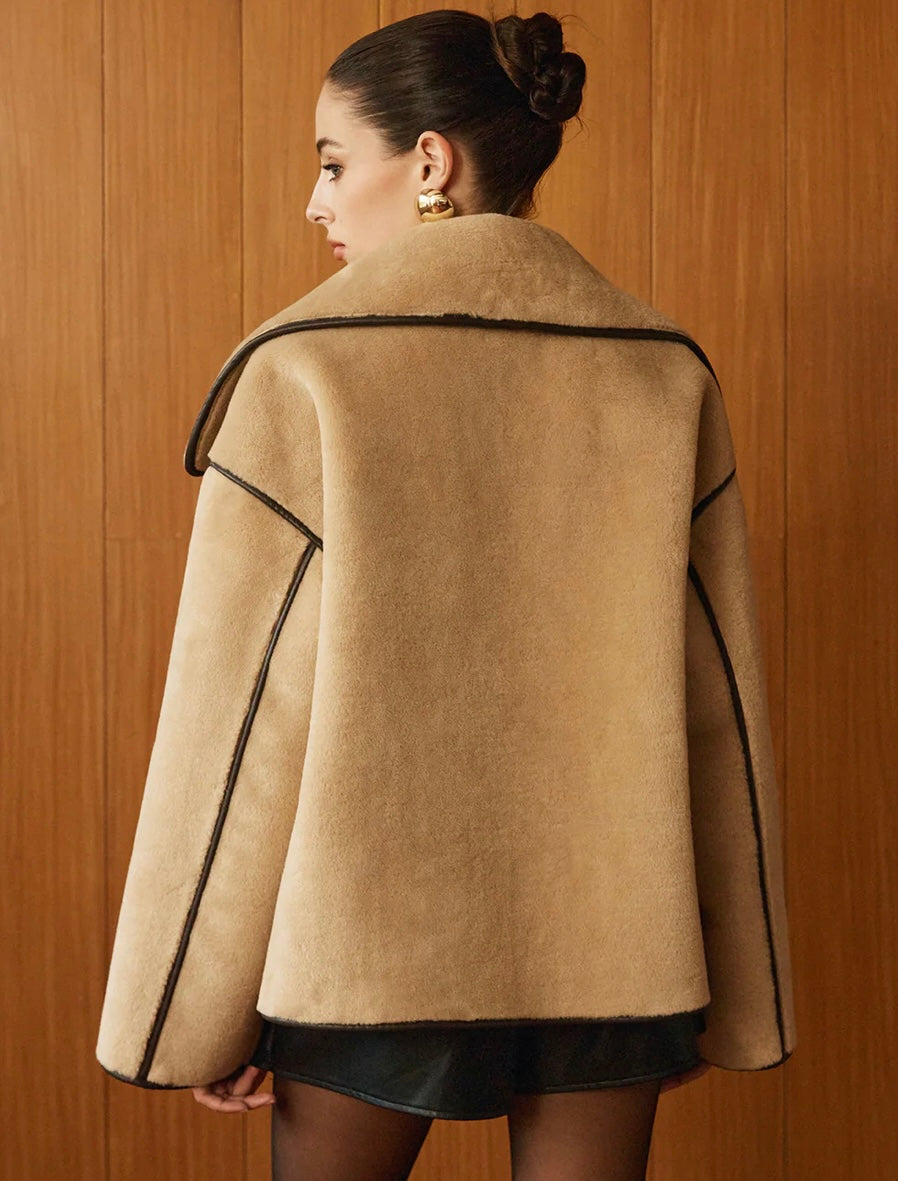 COMMENSE Contrast Piping Shift Minky Coat