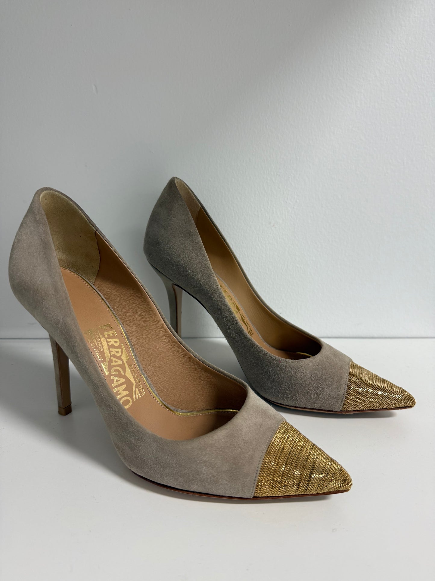 Ferragamo - Suede & METALIC Pumps