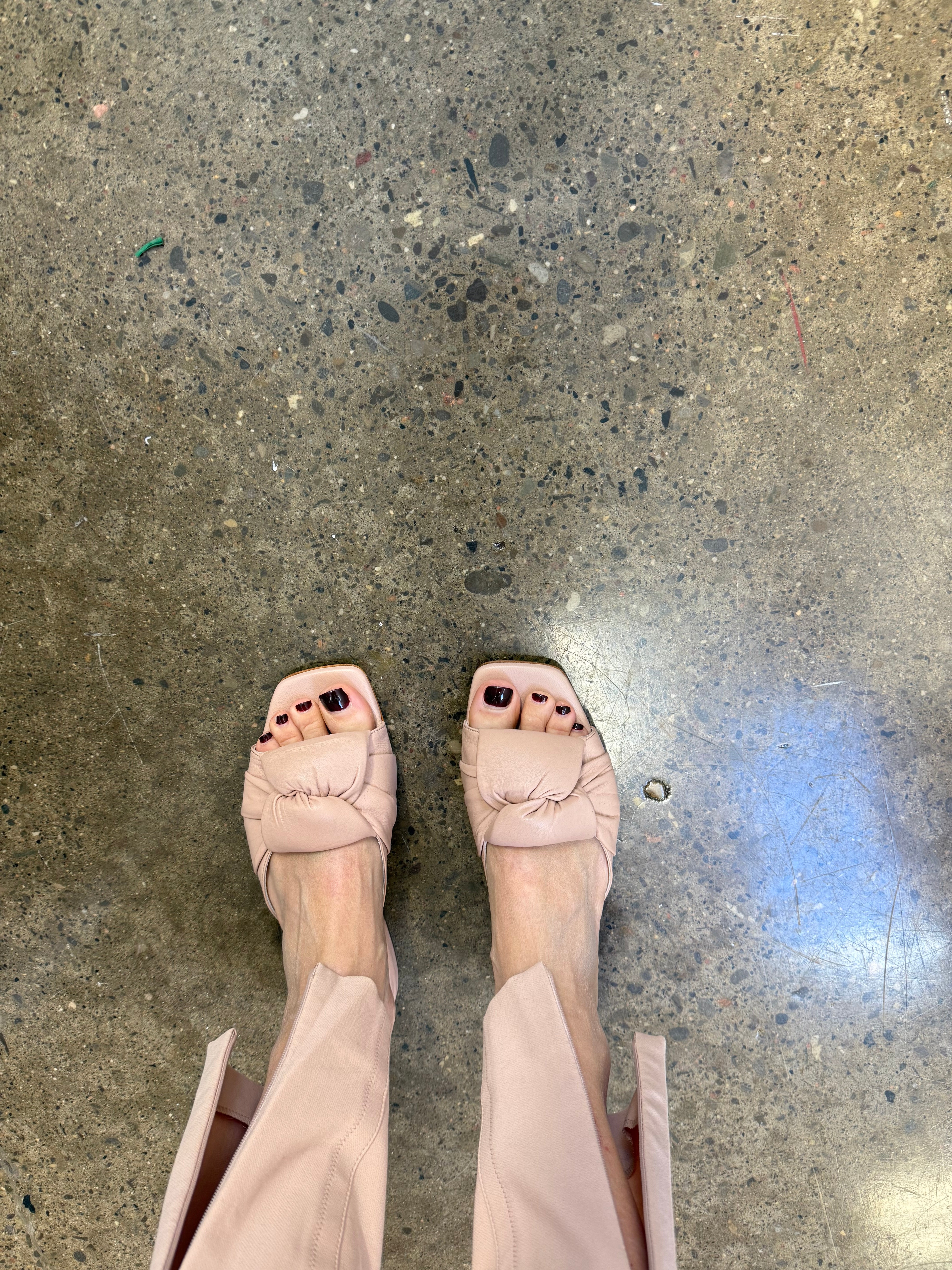 La Canadienne - Pink Puff Sandals