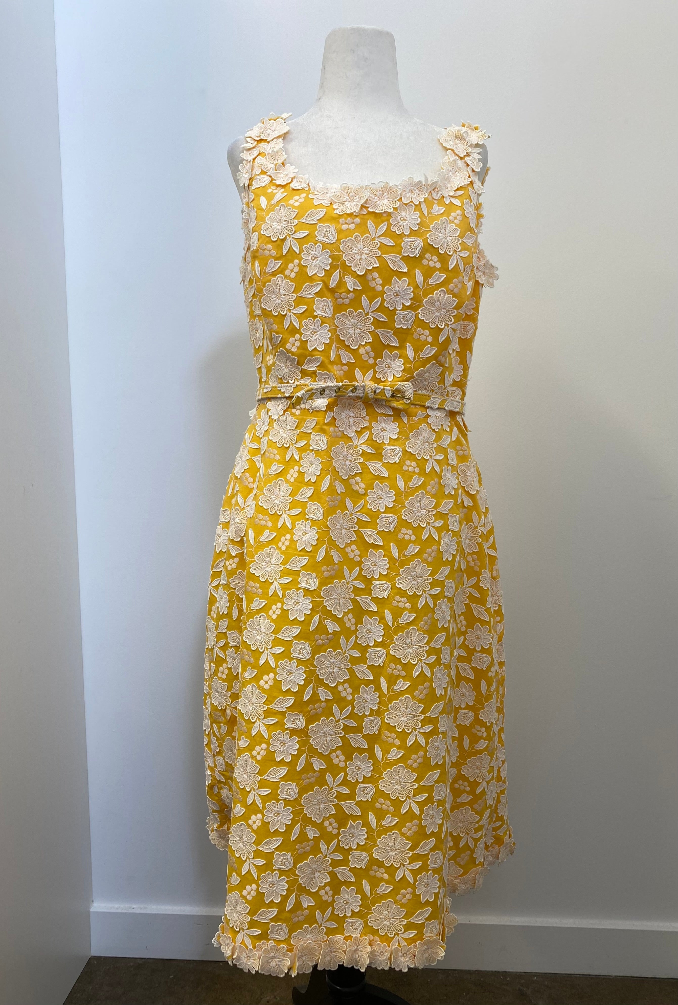 Oscar De La Renta Lace Belted Dress