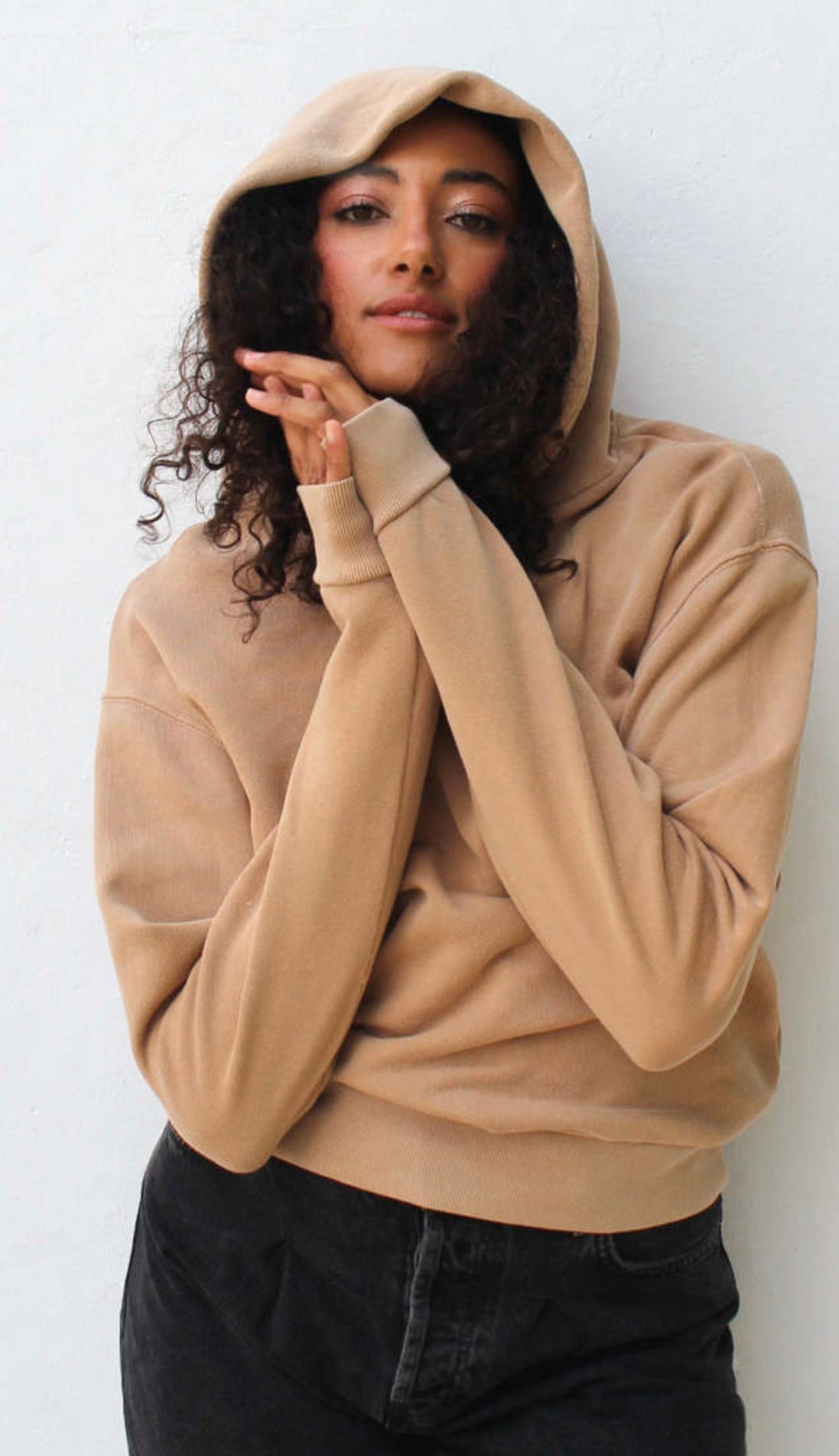 PERFECT WHITE TEE - Heart Pullover Hoodie & Sweatpants