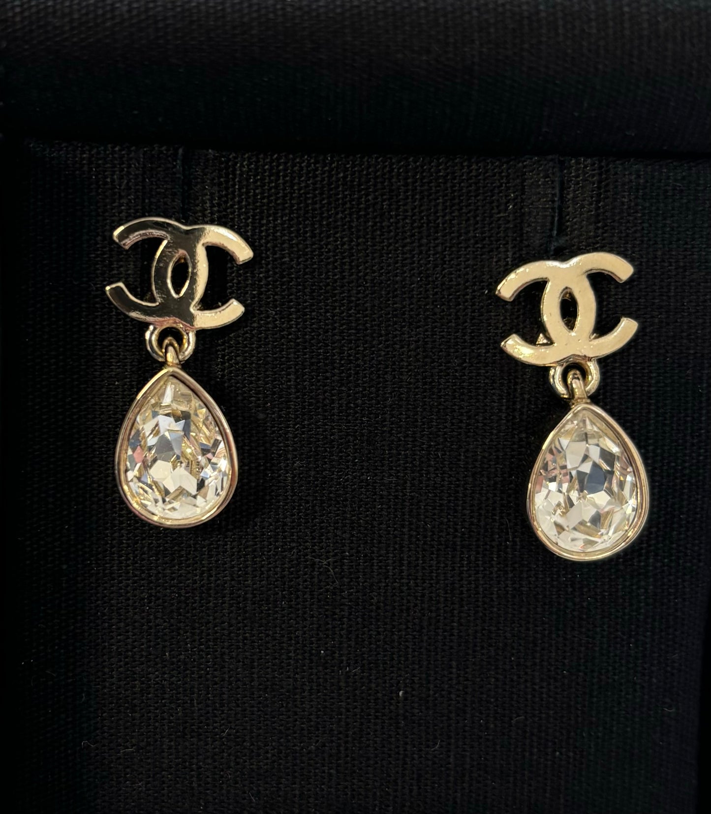 CHANEL cc stone earrings