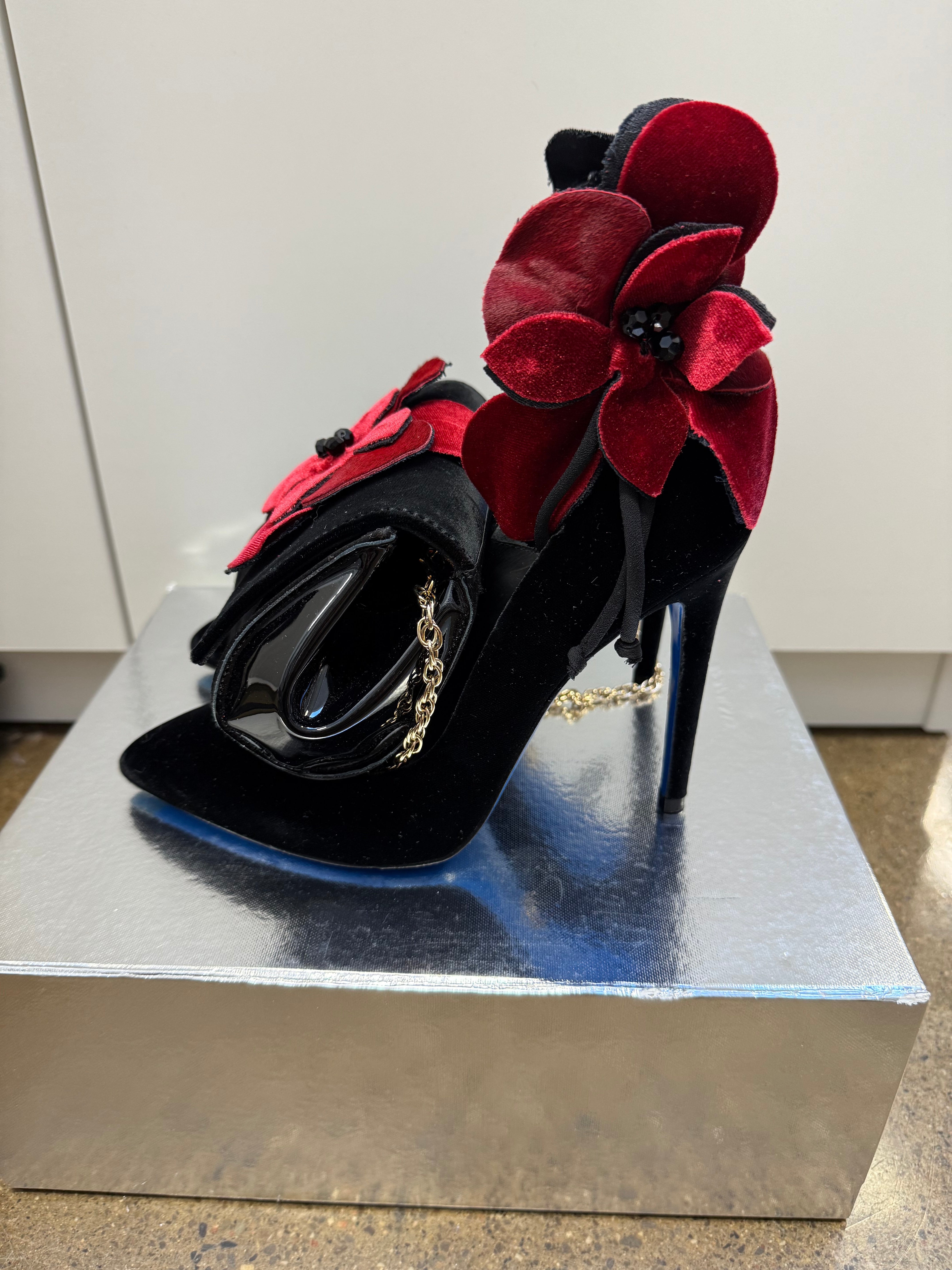 Loriblu - Black Velvet Bow Pumps & Evening Bag