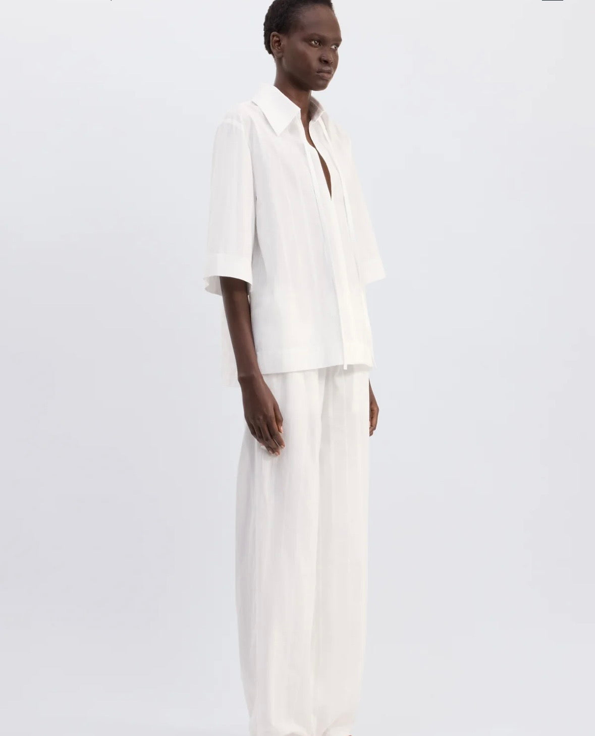 LOULOU DE SAISON WHITE COLLARED SHORT-SLEEVE OVERSIZED BLOUSE AND PANTS