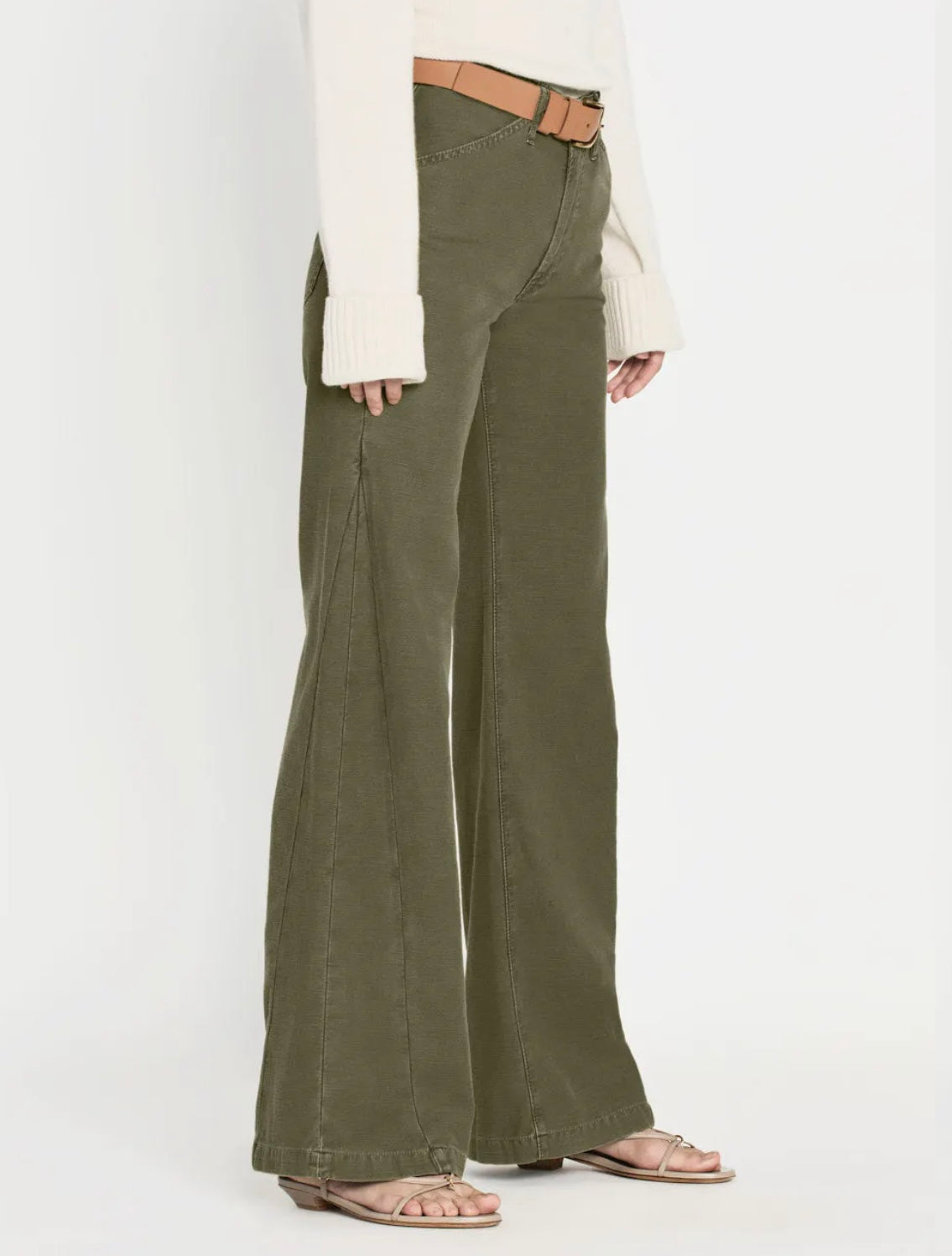 FRAME - Le Baggy Palazzo
in Washed Summer Sage