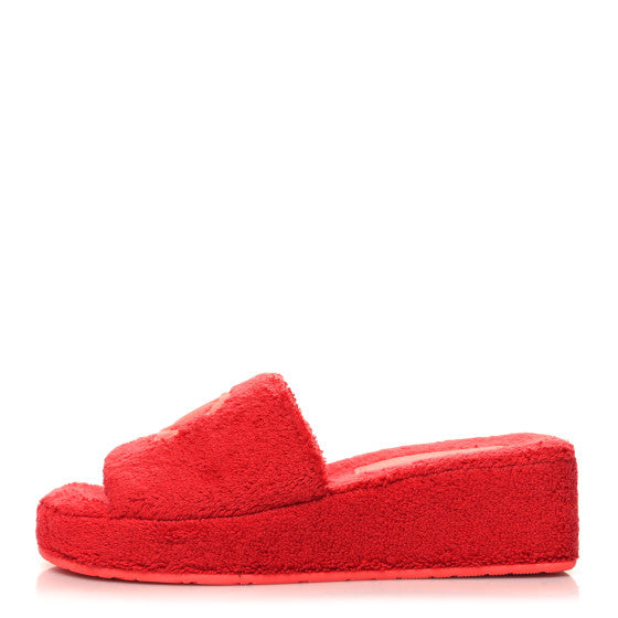 CHANEL red terry cloth slides