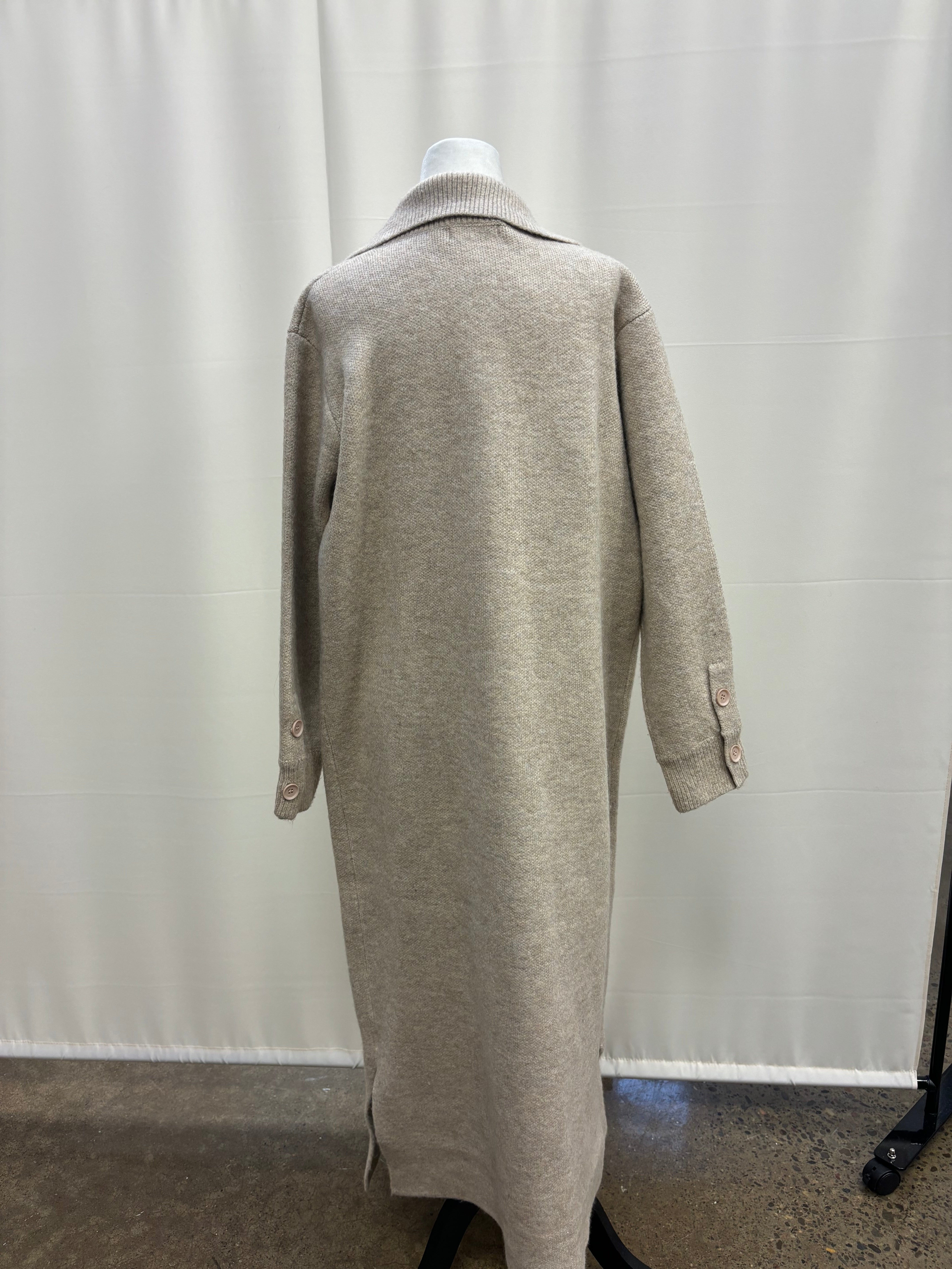 Lyla + Luxe Button Up Coat