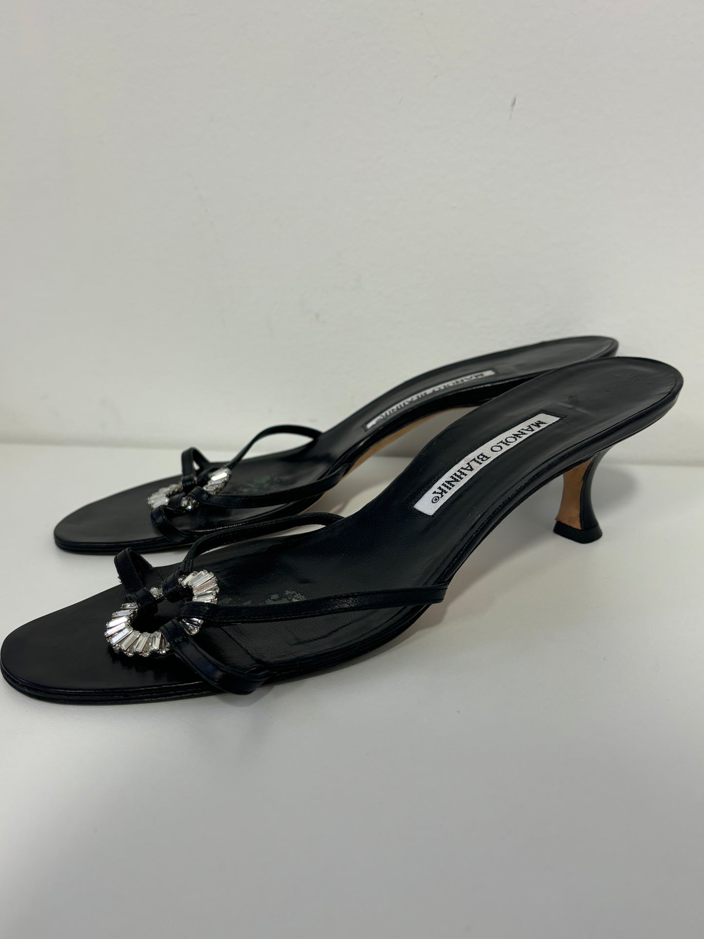 MANOLO BLAHNIK black kitten heel sandal with crystal