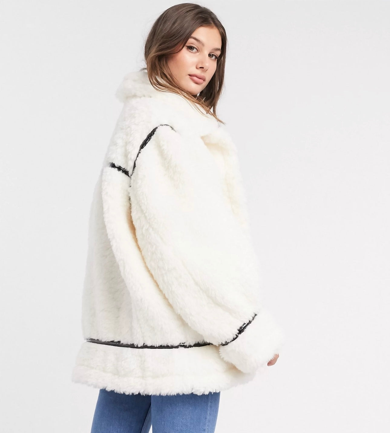 ASOS DESIGN - oversized faux fur jacket