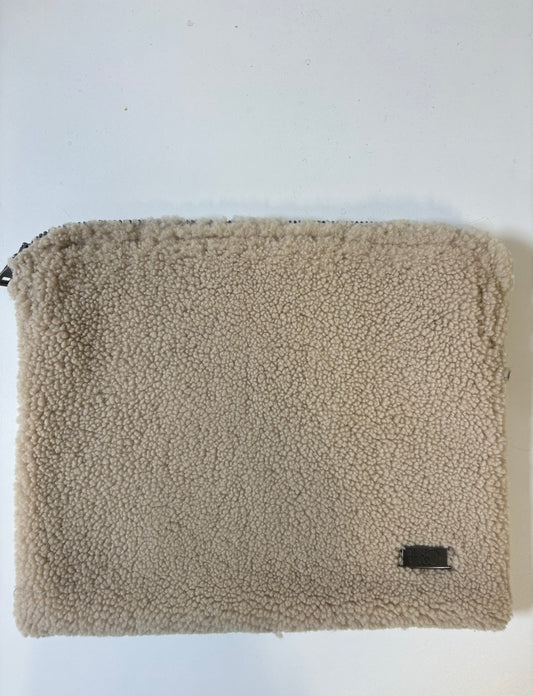 HISO Shearling Laptop Case