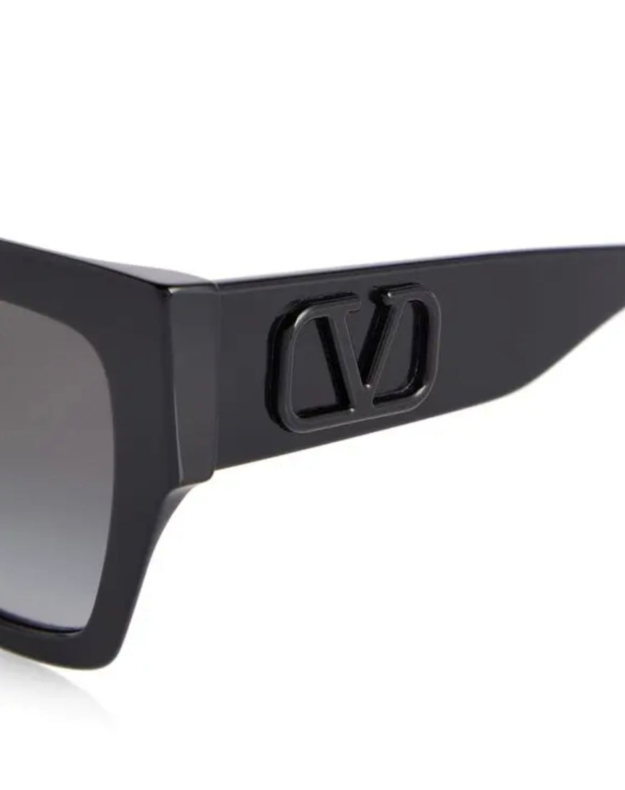 Valentino - VLogo Signature Square Acetate Sunglasses - Black - Valentino Eyewear