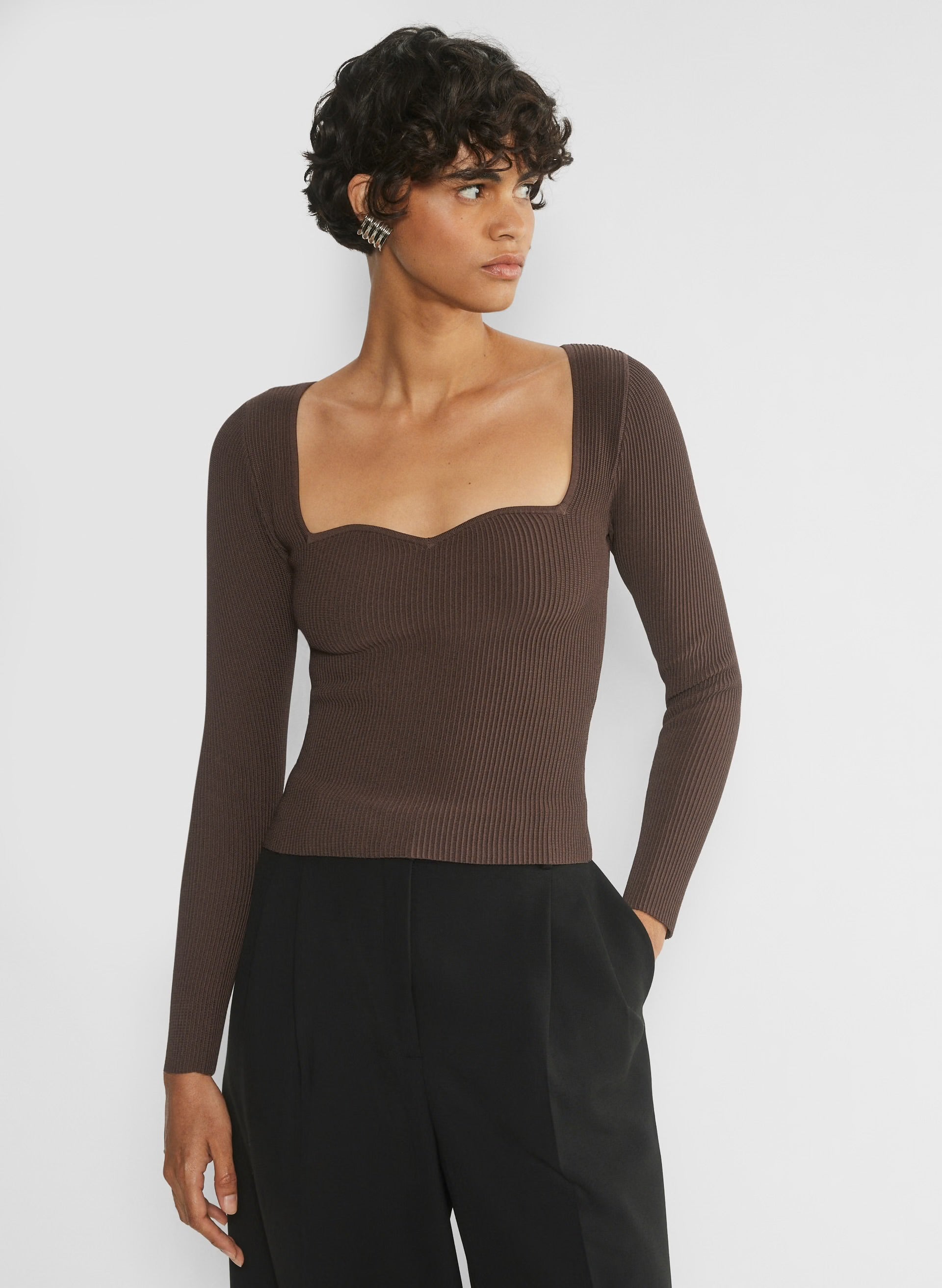 ARITZIA BABATON brown mocha ribbed longsleeve/sculpt top