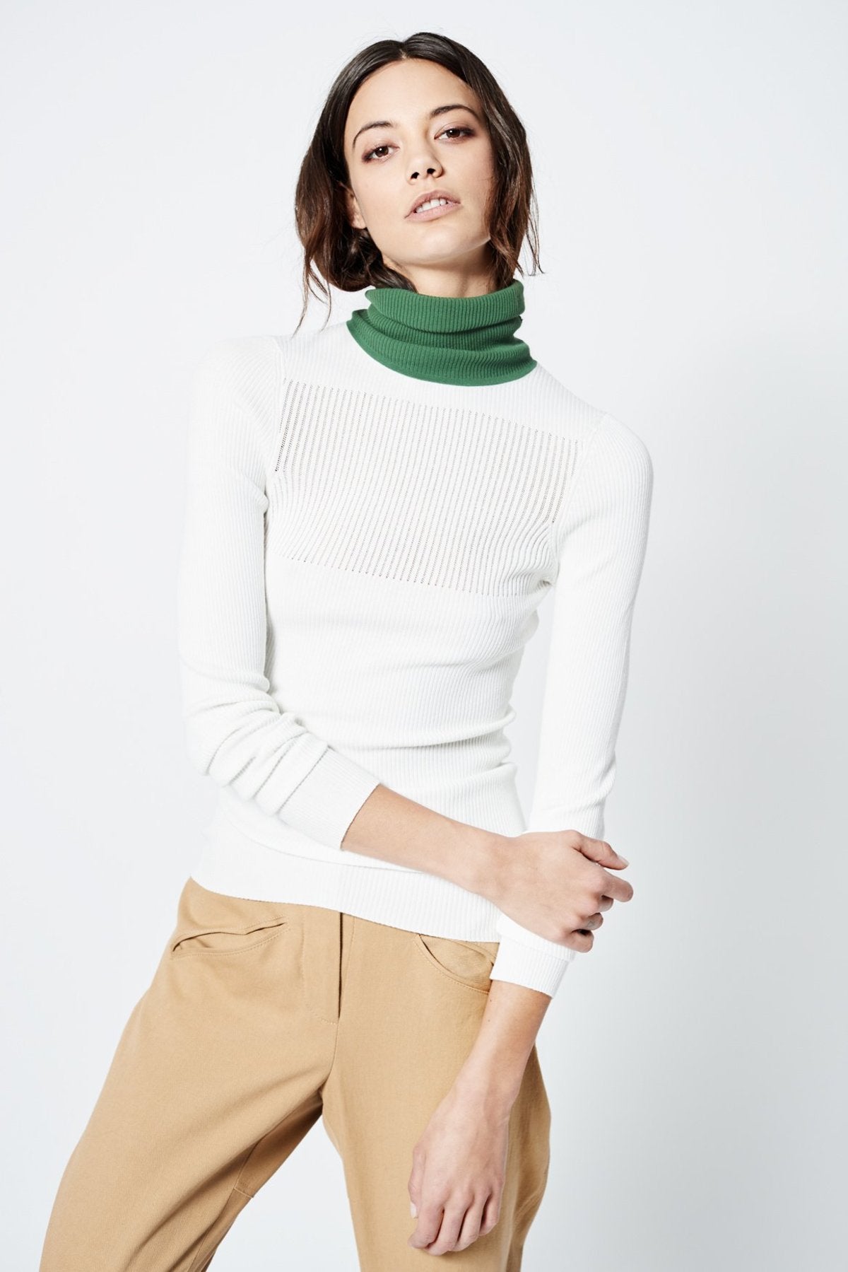 Smythe White Ribbed Turtlenck with Green Neck Collar