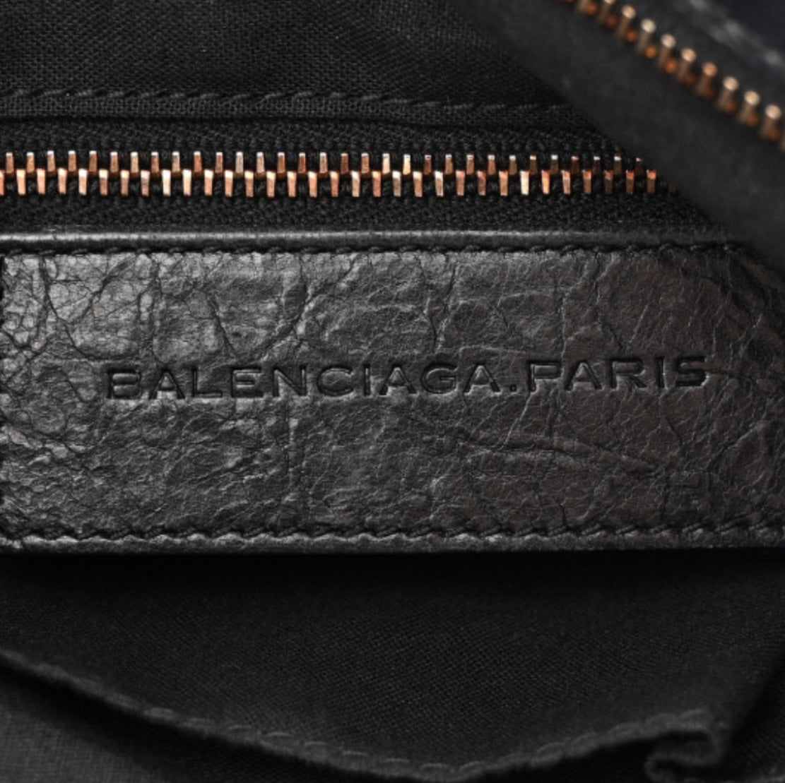 BALENCIAGA 
Agneau 12 Rose Gold Hardware Town Black