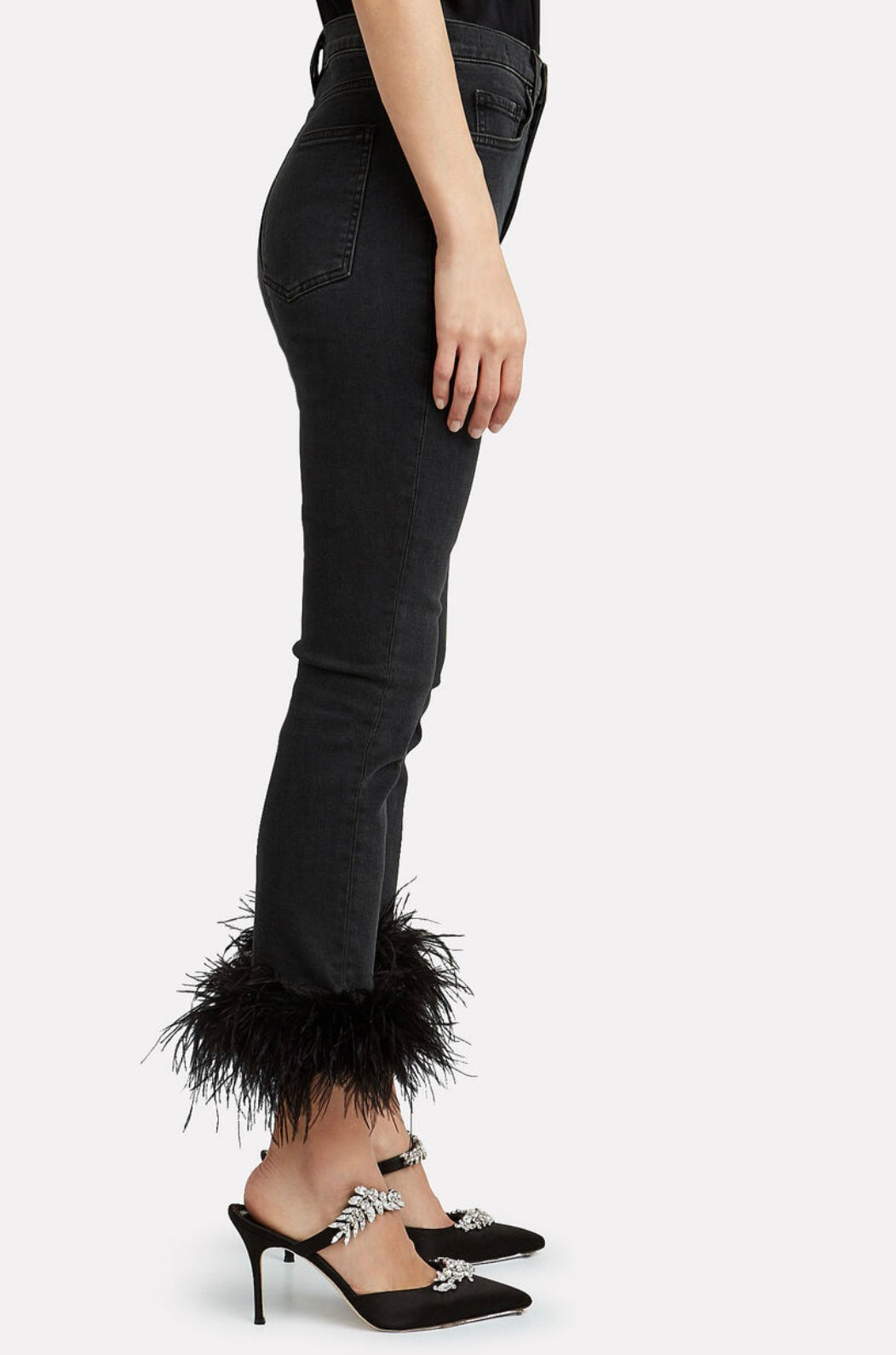 VERONICA BEARD
Kareena Feather-Trimmed Skinny Jeans