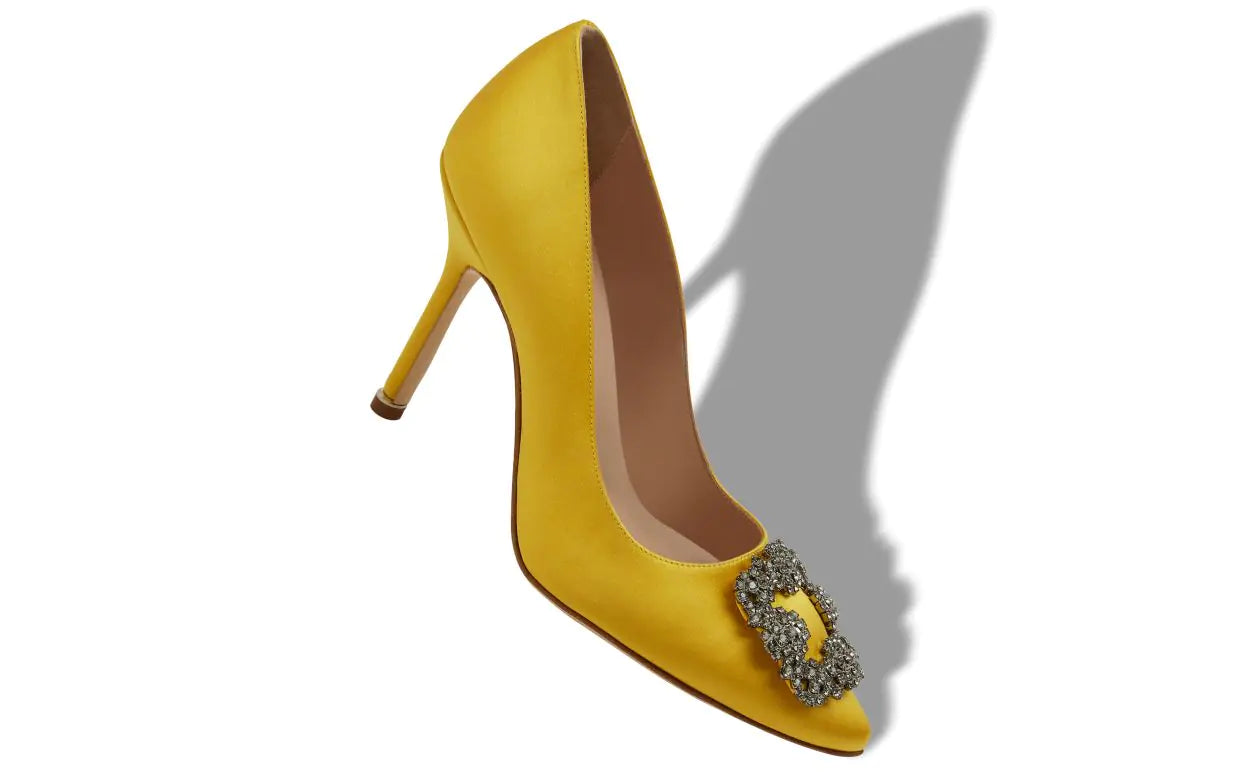 MANOLO BLAHNIK yellow hangisi pumps