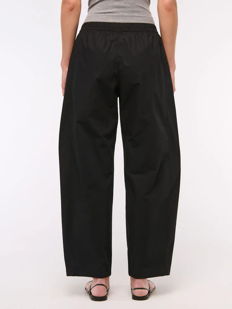 ABERCROMBIE BLACK COTTON BARREL LEG PANTS