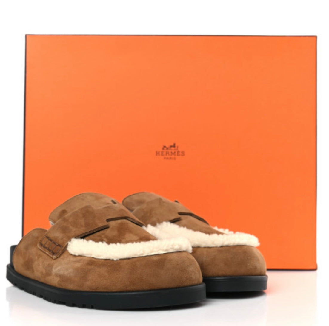 HERMES 
Suede Goatskin Shearling Go Mules 35 Brun Frume Ecru