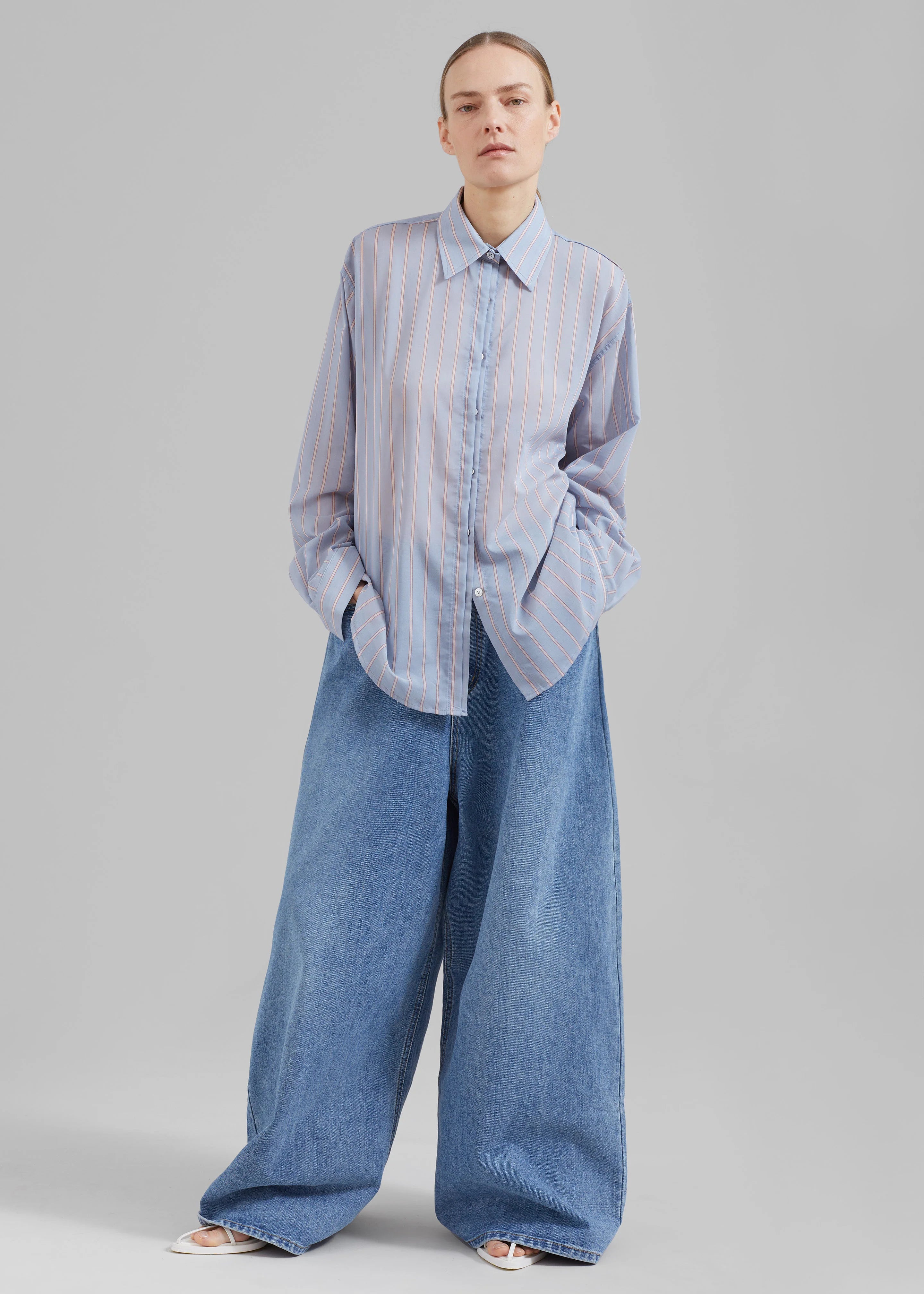 THE FRANKIE SHOP - SASHA WIDE LEG JEANS - WORN WASH