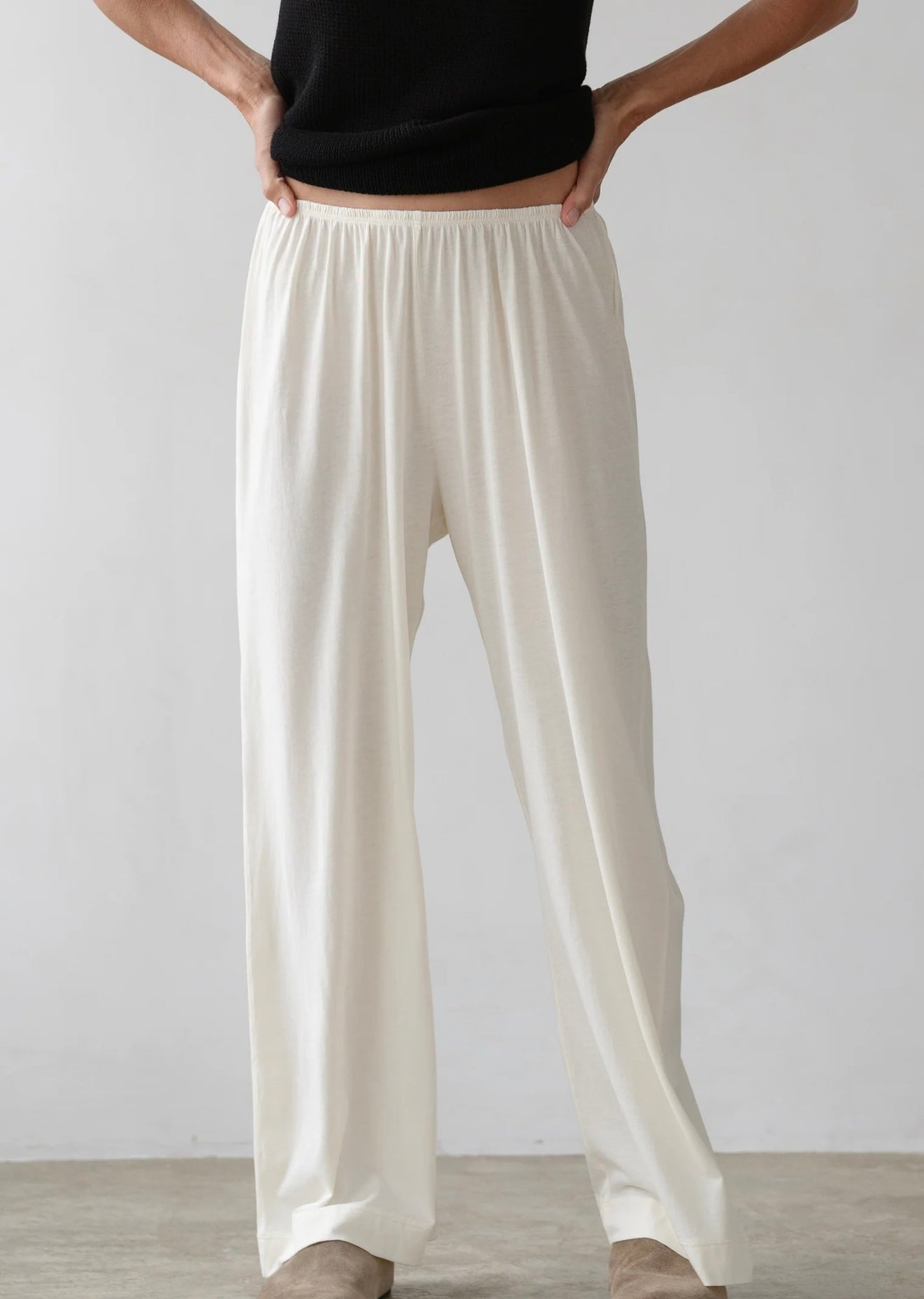 Donni The Jersey Simple Crop Pants in Butter Yellow