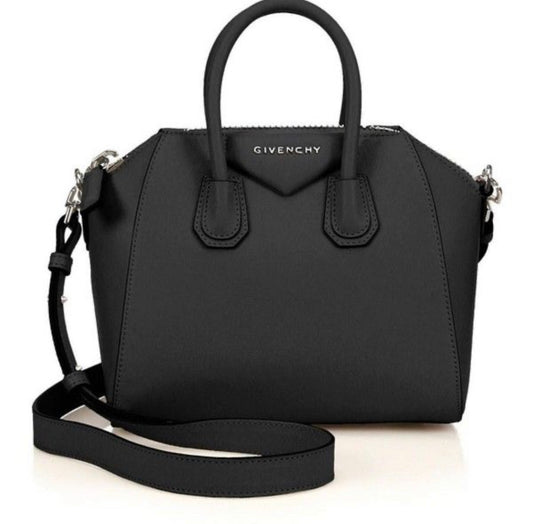 GIVENCHY- Antigona Small Bag